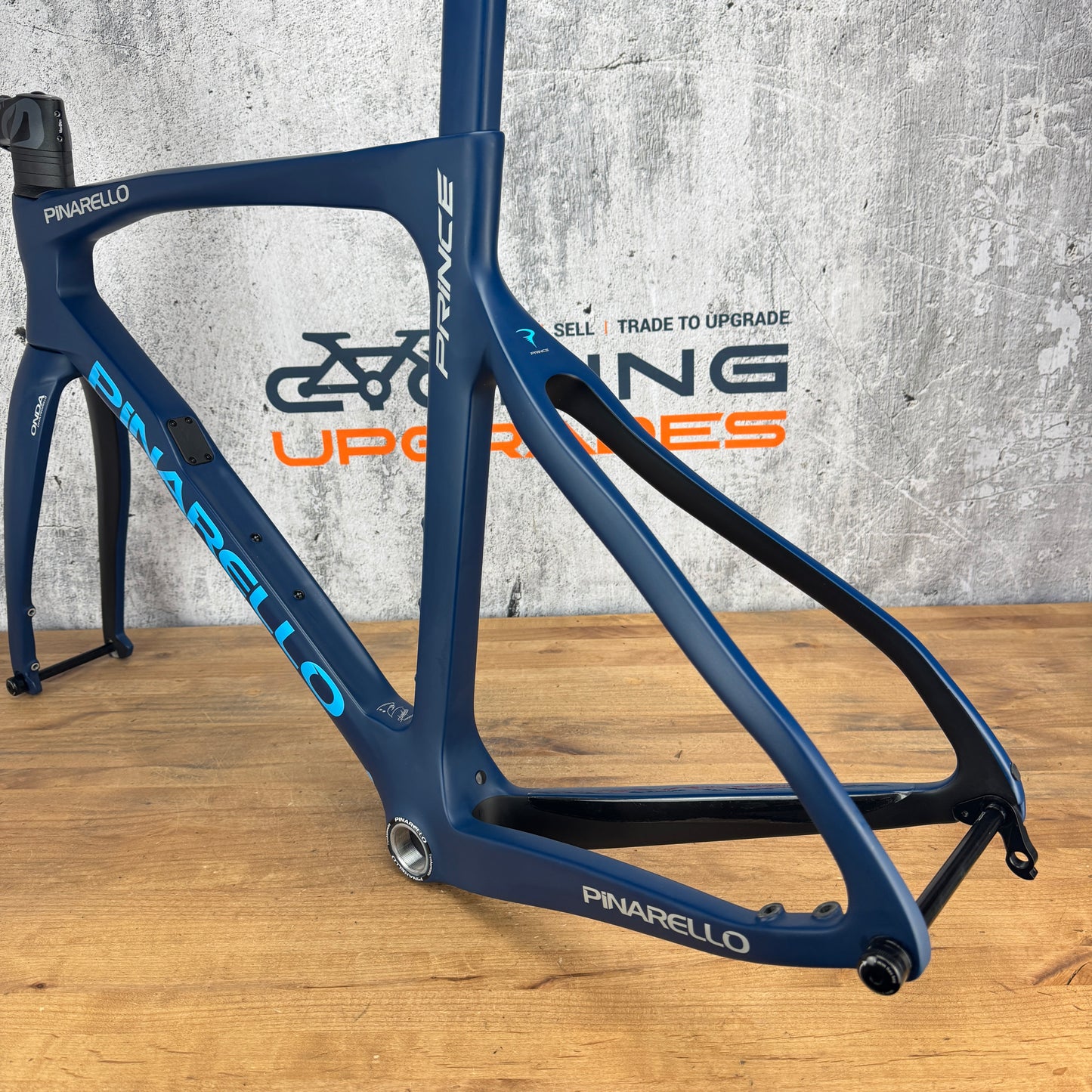Low Mile! Pinarello Prince 53cm Carbon Disc Brake Frameset 700c Blue Steel 2422g
