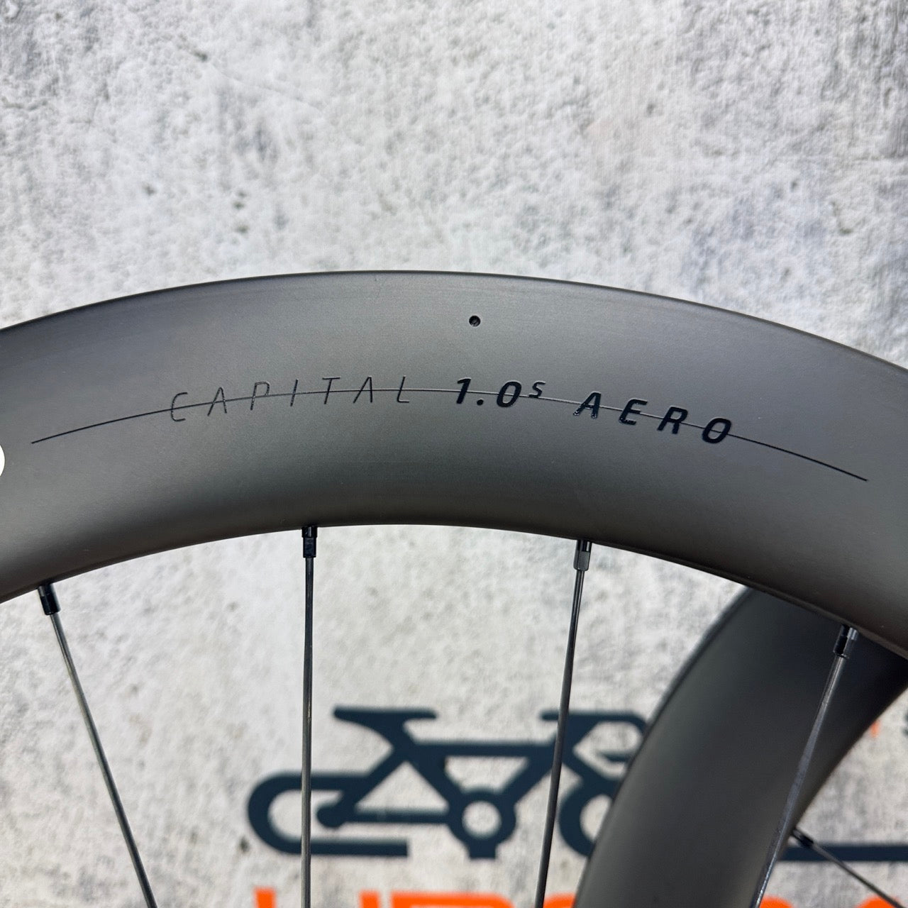 Mint! Syncros Capital 1.0 Aero 60mm Carbon Tubeless Disc Wheelset 700c 1471g