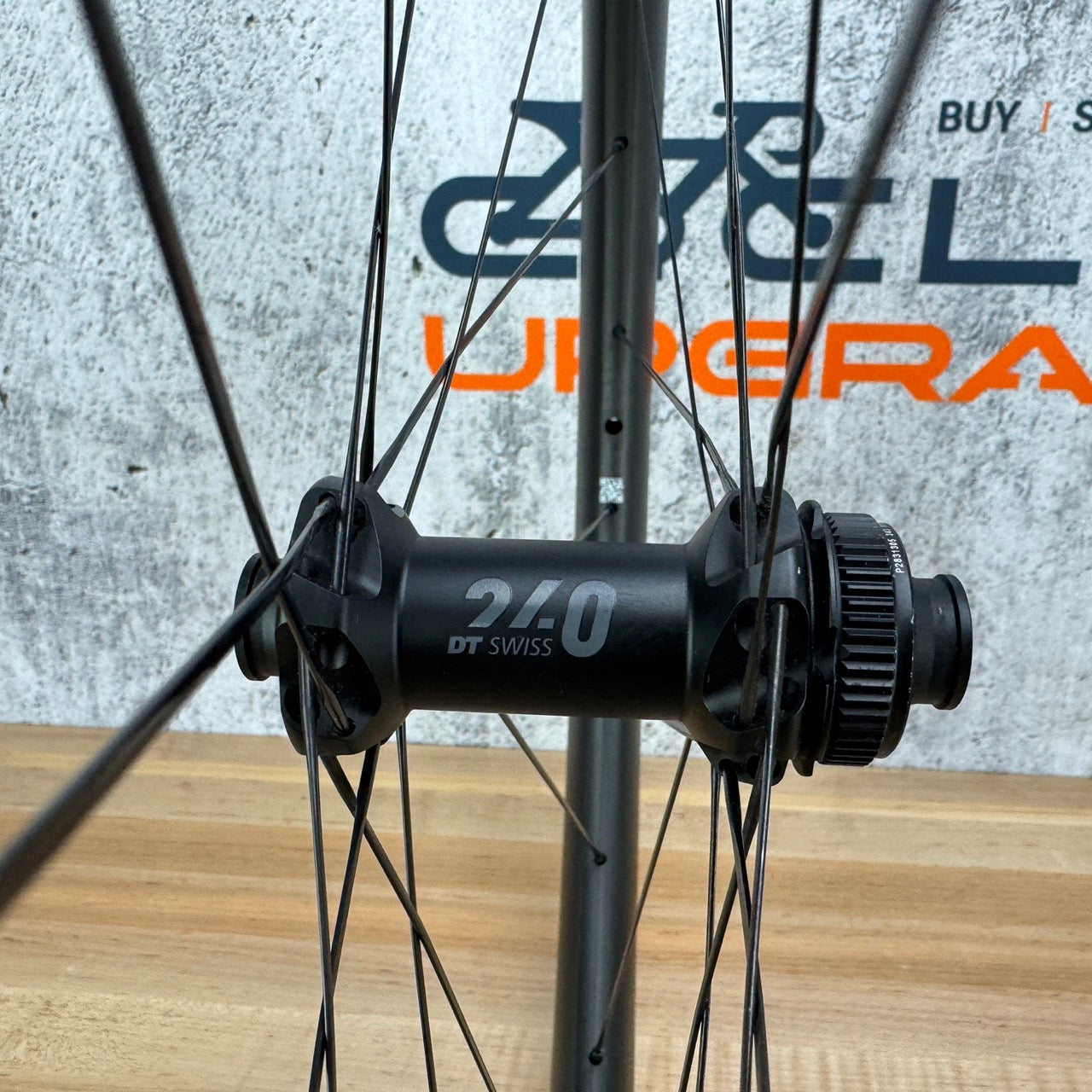 Mint! Syncros Capital 1.0 Aero 60mm Carbon Tubeless Disc Wheelset 700c 1471g