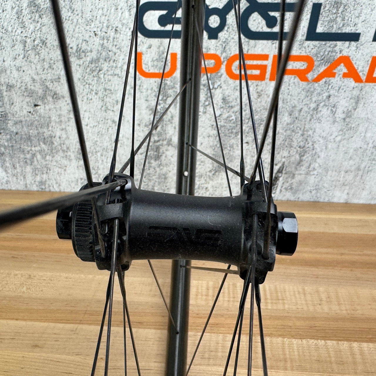 Enve SES 2.3 Innerdrive Carbon Tubeless Hookless Disc Wheelset 700c 1256g
