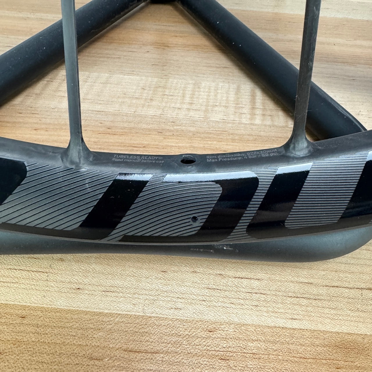 New Takeoff! Syncros Silverton SL 30mm Carbon Boost Tubeless  Disc Wheelset 29"