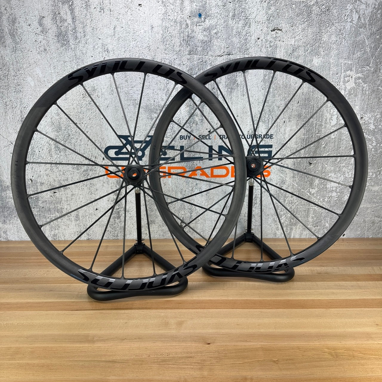 New Takeoff! Syncros Silverton SL 30mm Carbon Boost Tubeless  Disc Wheelset 29"