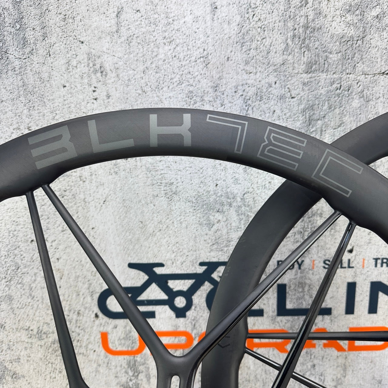 New! BLKTEC C1D GC 40mm Carbon Tubeless Hookless Disc Wheelset 700c DT 180