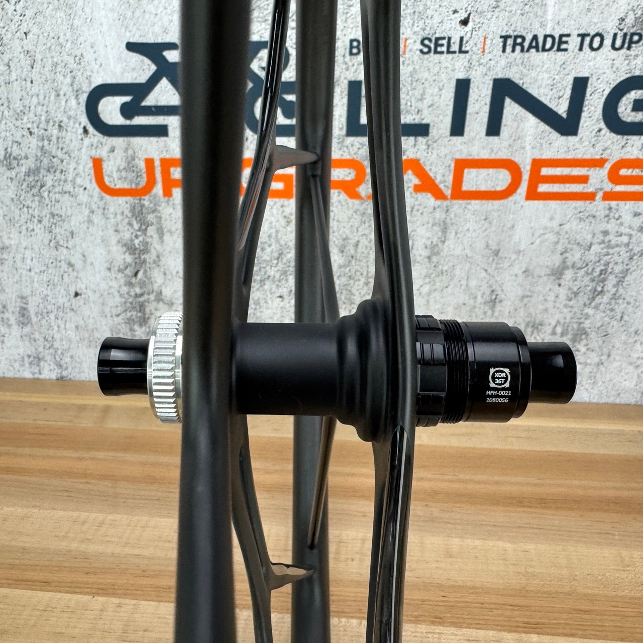 New! BLKTEC C1D GC 40mm Carbon Tubeless Hookless Disc Wheelset 700c DT 180