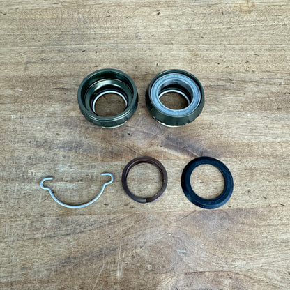 New! Campagnolo Power Torque BSA Outboard Cups Steel Bottom Bracket 74g MSRP $33