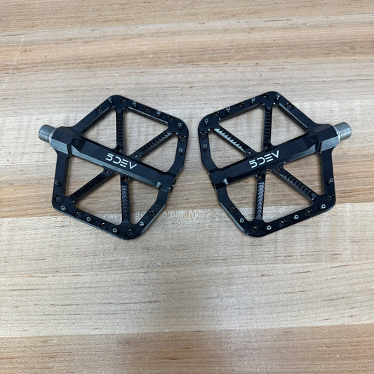New Takeoff! 5DEV All Around Flat Stainless Steel Spindle MTB Bike Pedals 336g