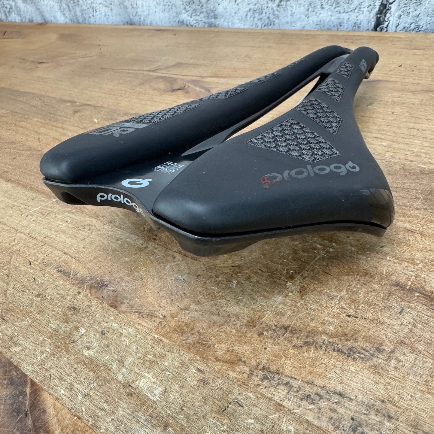 Low Mile! Prologo Dimension NDR 143mm Tirox Titanium Rails Bike Saddle 229g