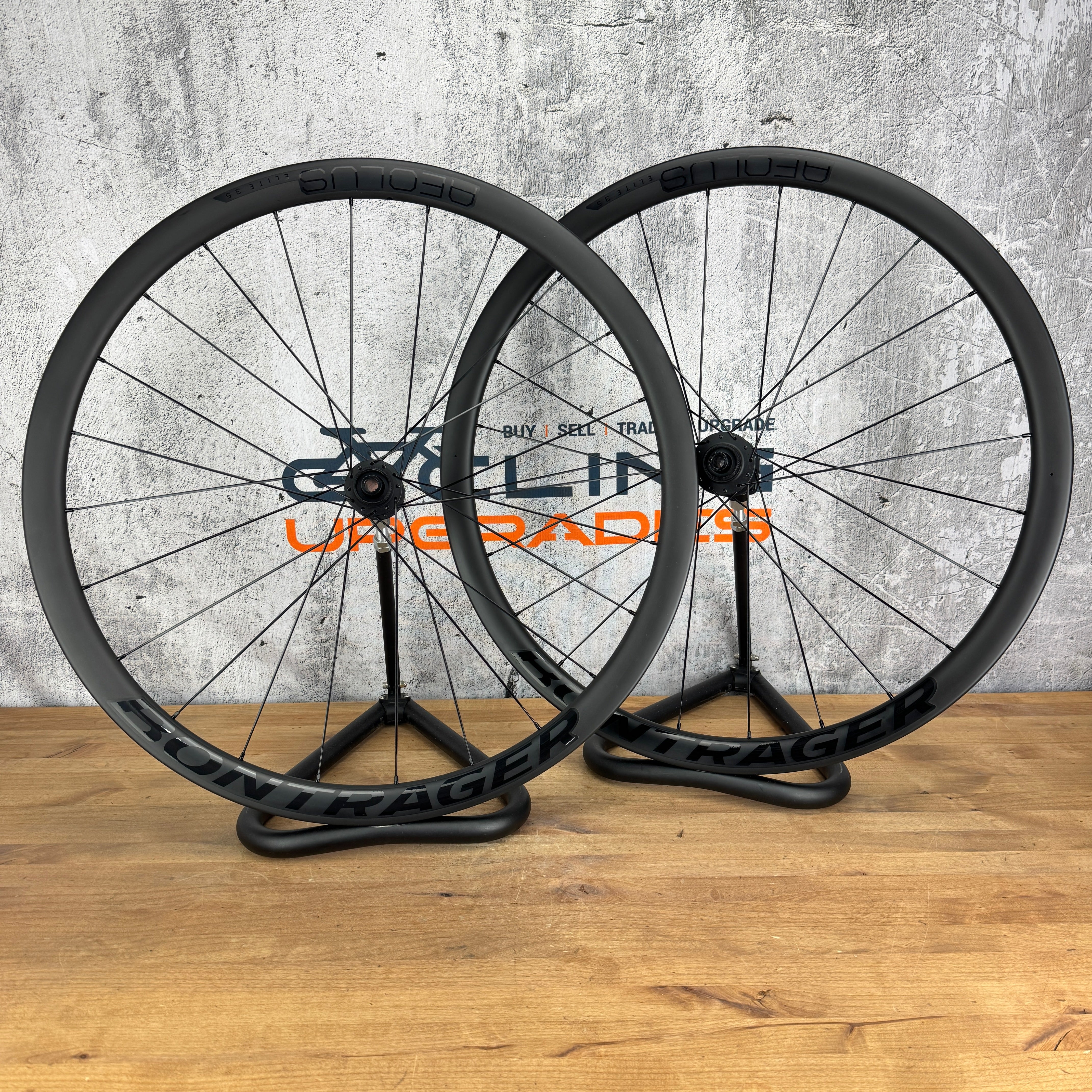 パーツ BONTRAGER AEOLUS ELITE 35 DISC Mint! Bontrager Aeolus Elite 35 Carbon Tubeless Disc