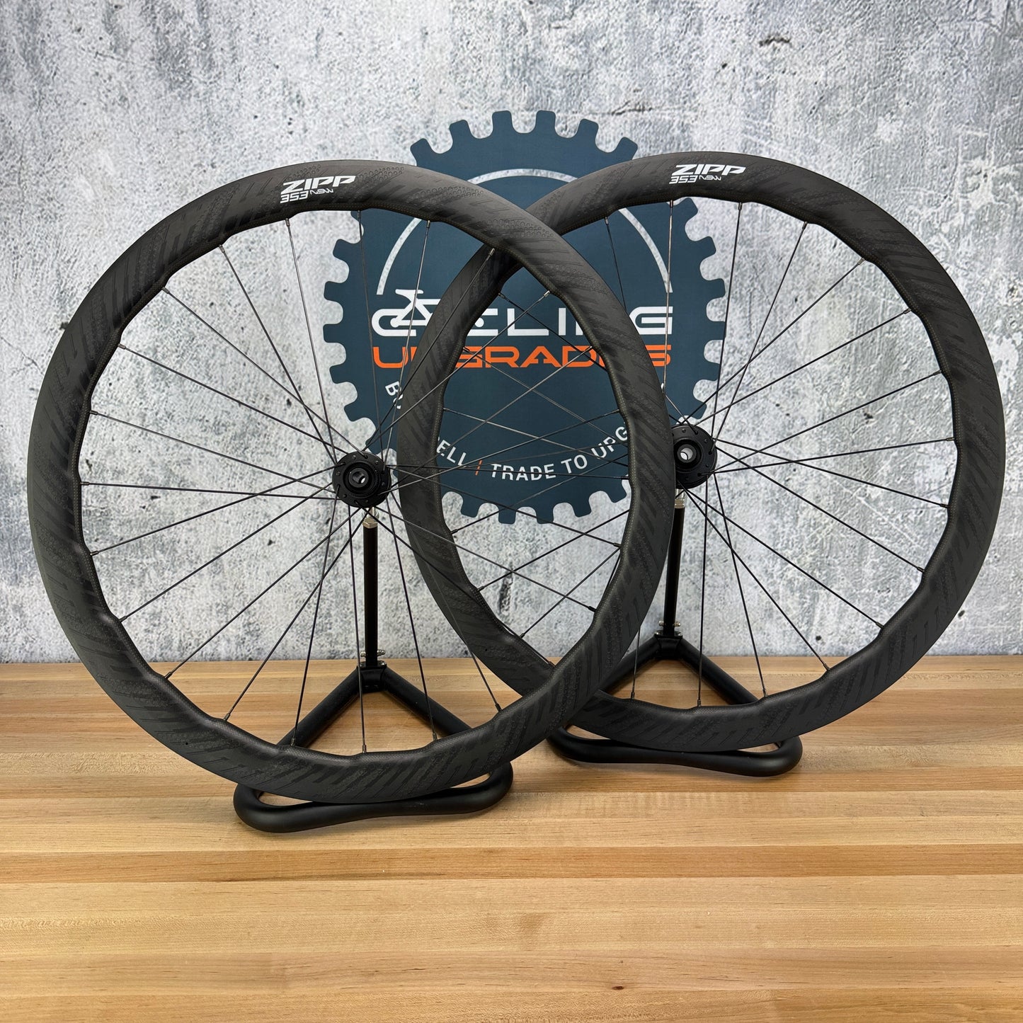Mint! Zipp 353 NSW ZR1 Carbon Tubeless Hookless Disc Wheelset 700c 1366g