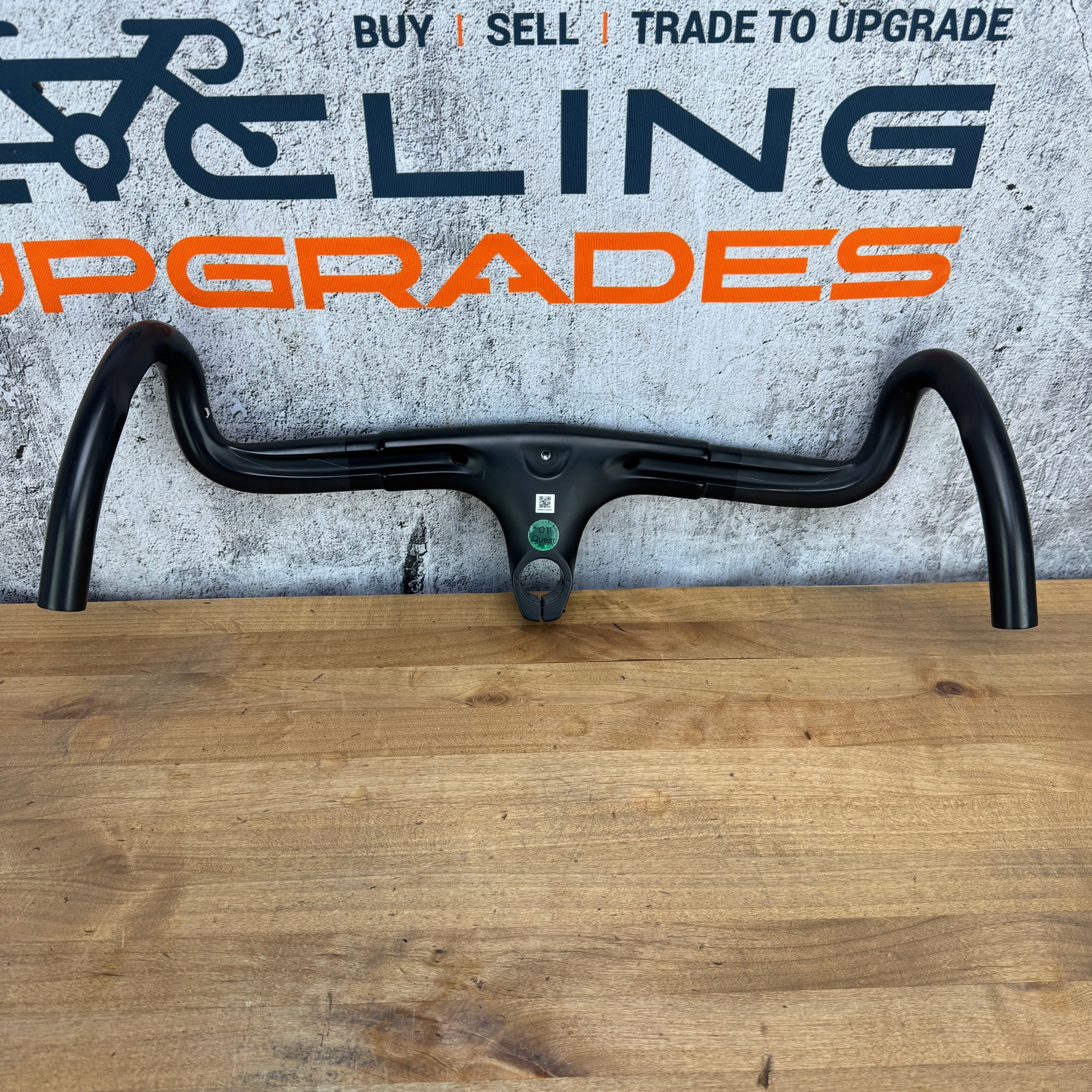 Canyon CF Ergocockpit CP0039 44cm x 70mm Carbon Integrated