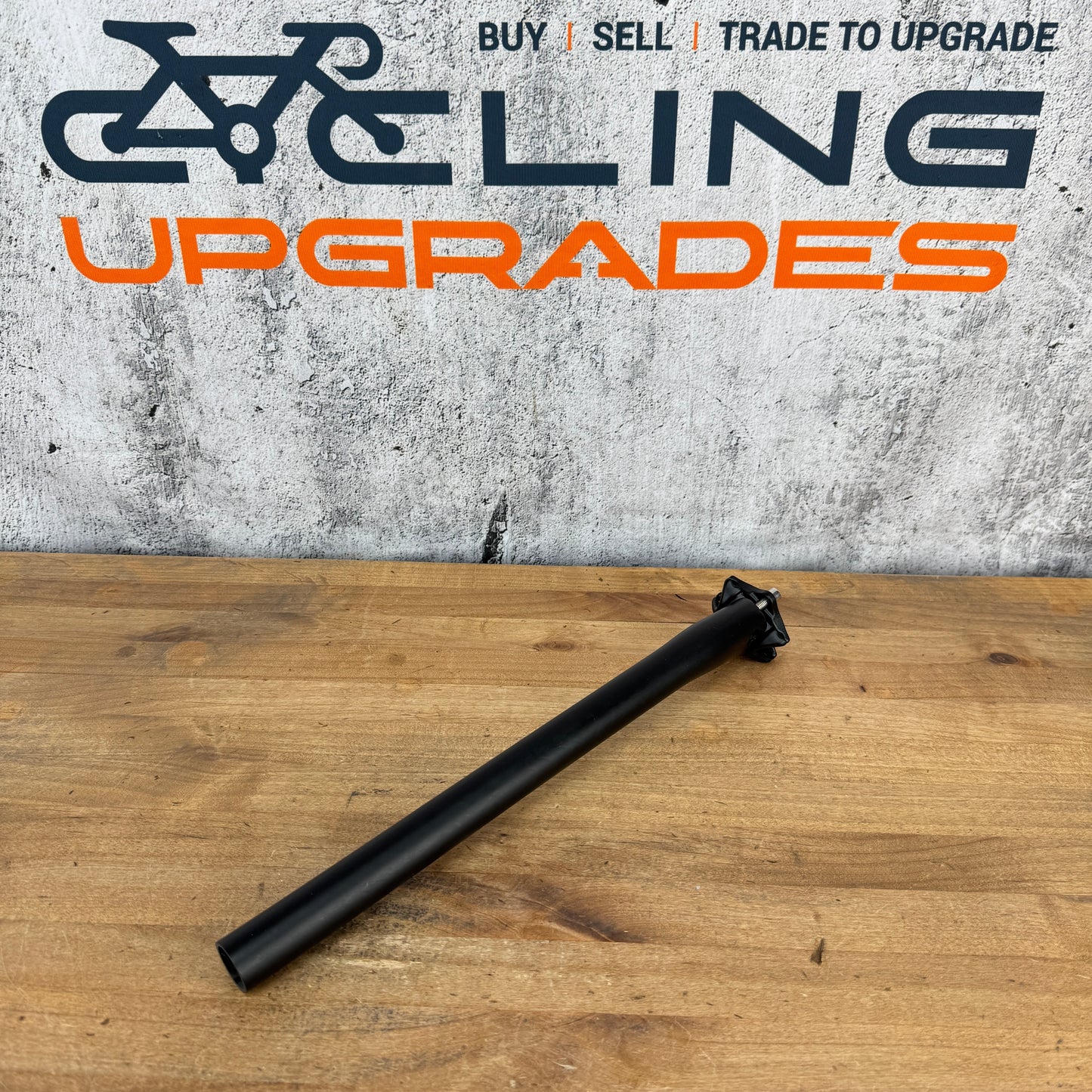 Hylix Carbon 360mm x 25.4mm Round Seatpost Carbon & Alloy Saddle Rail Compatible