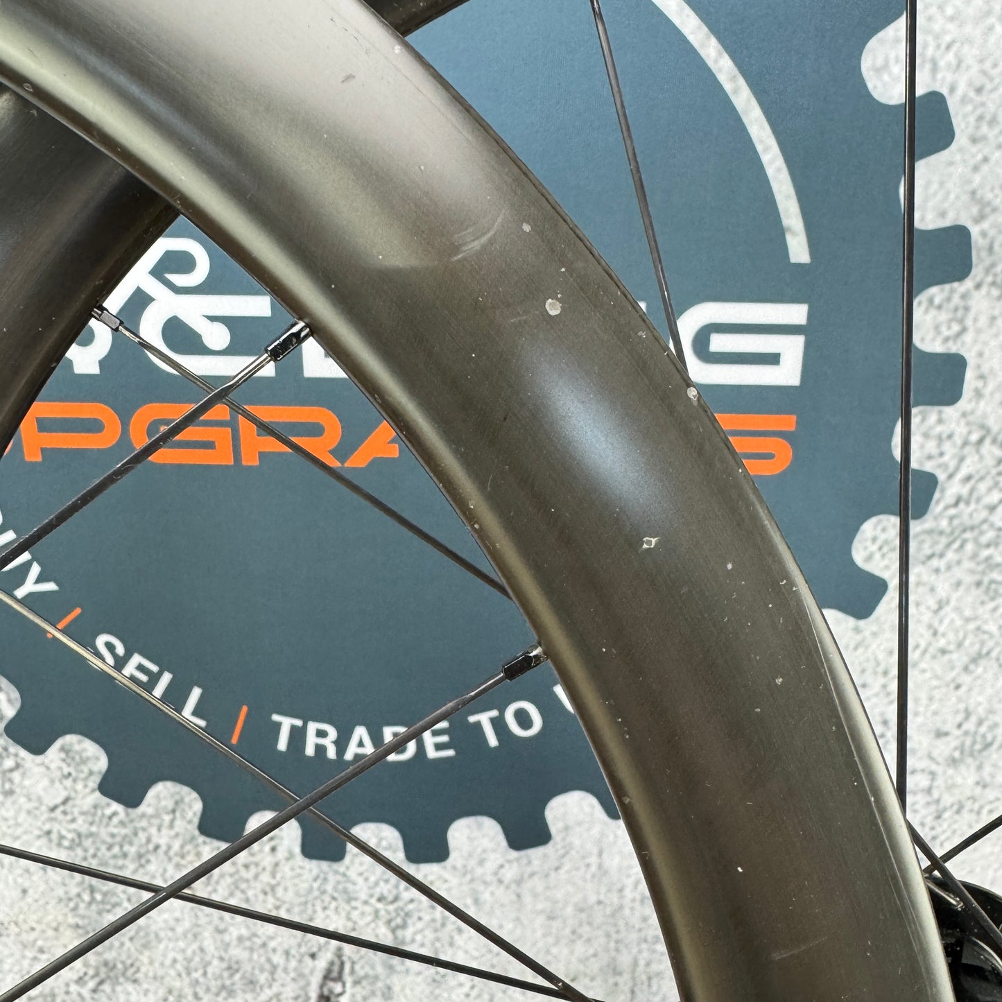 Zipp 303s Carbon Tubeless Hookless Disc Wheelset 700c Cognition Hubs 1545g