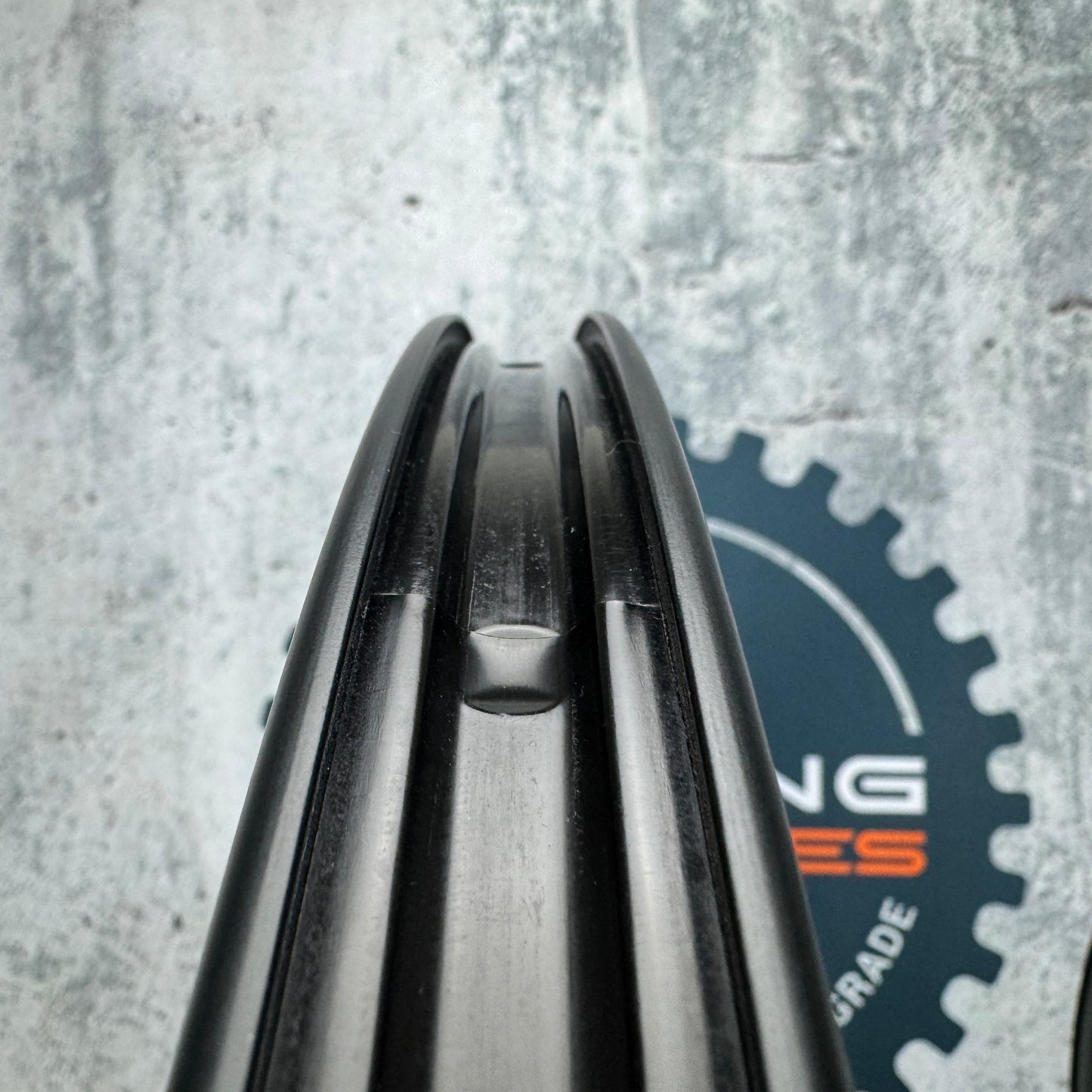 Low Mile! Hollowgram R-SL 50 Carbon Tubeless Disc Brake Wheelset 700c 1590g
