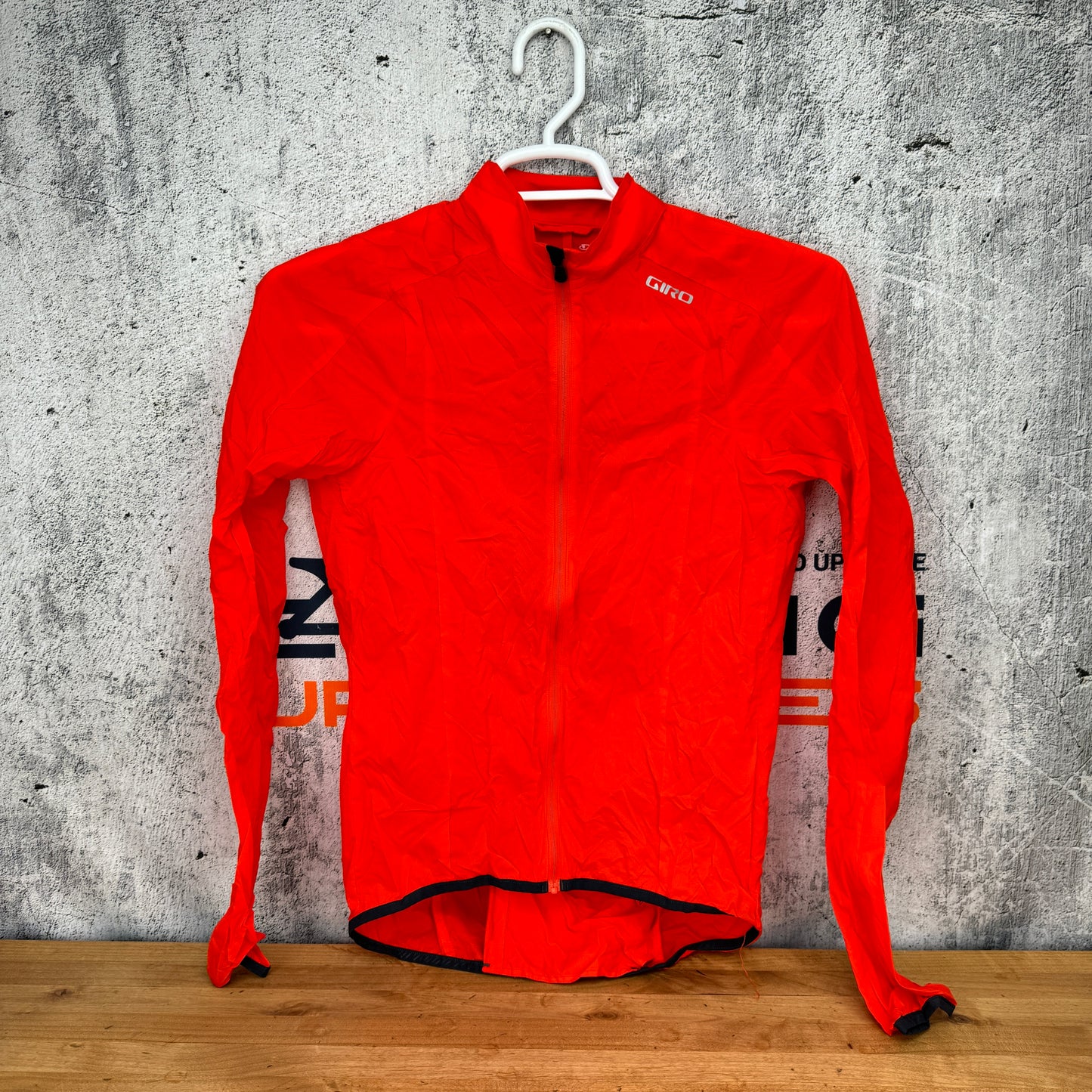 Giro Chrono Expert Men's Small Orange Wind Cycling Jacket