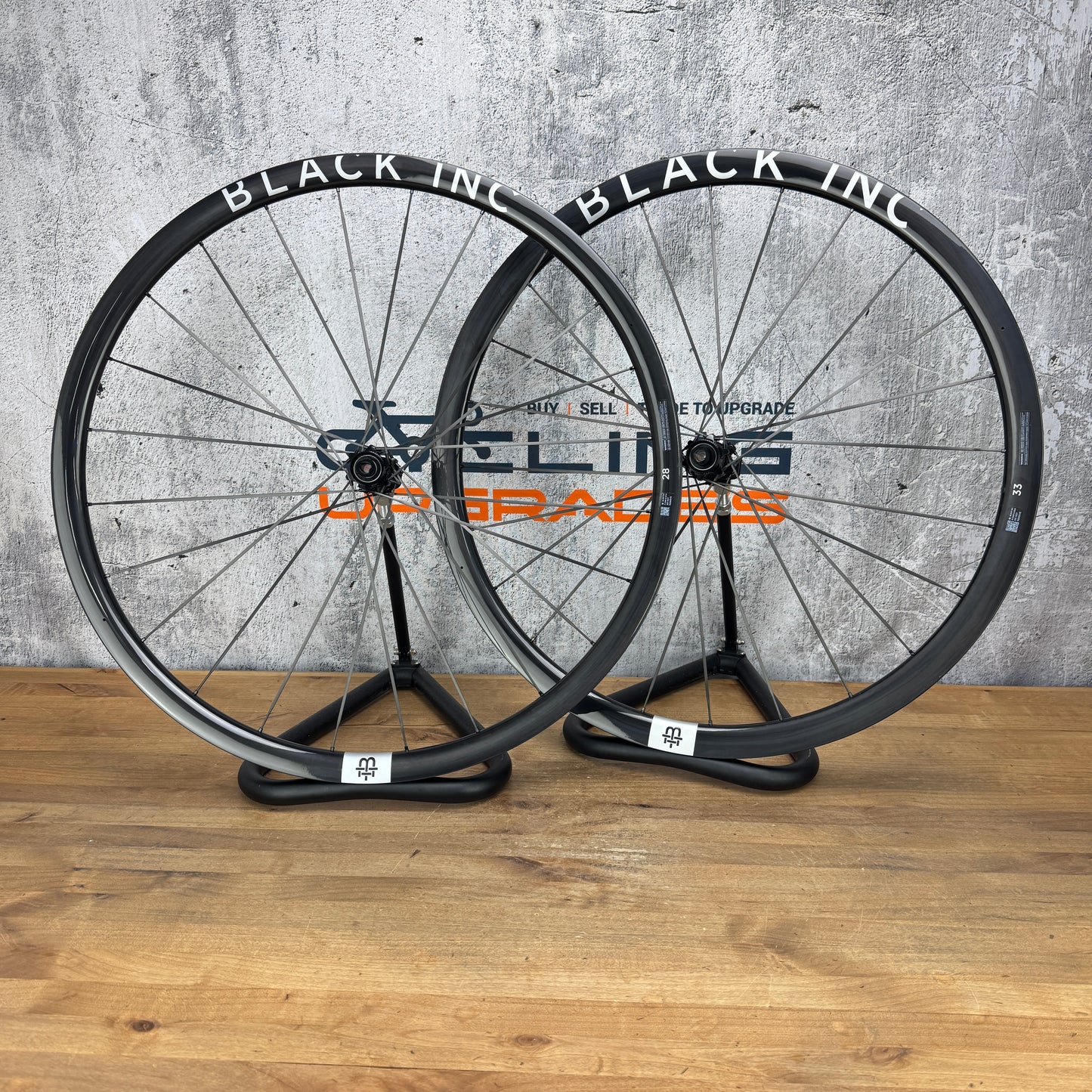 New! Black Inc 28 | 33 Carbon Tubeless Disc Wheelset 700c Ceramicspeed 1190g