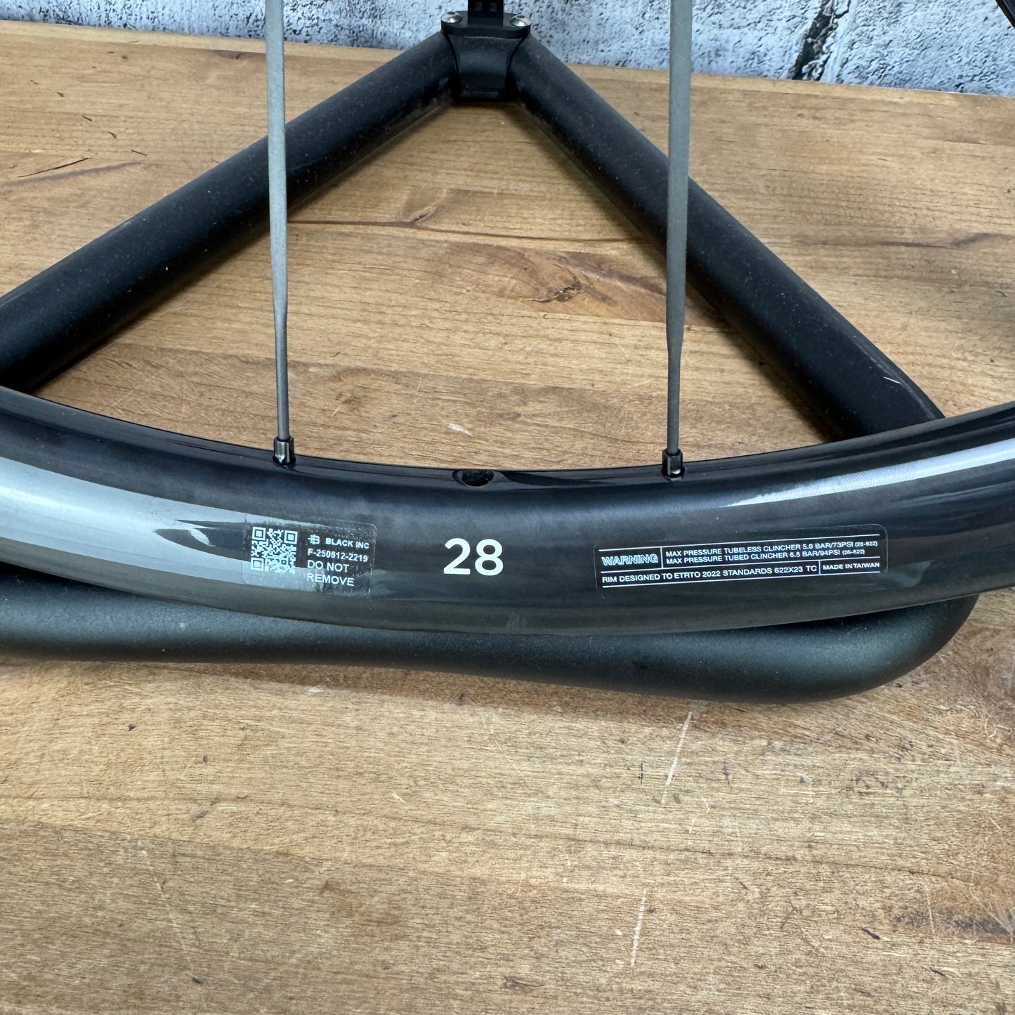 New! Black Inc 28 | 33 Carbon Tubeless Disc Wheelset 700c Ceramicspeed 1190g