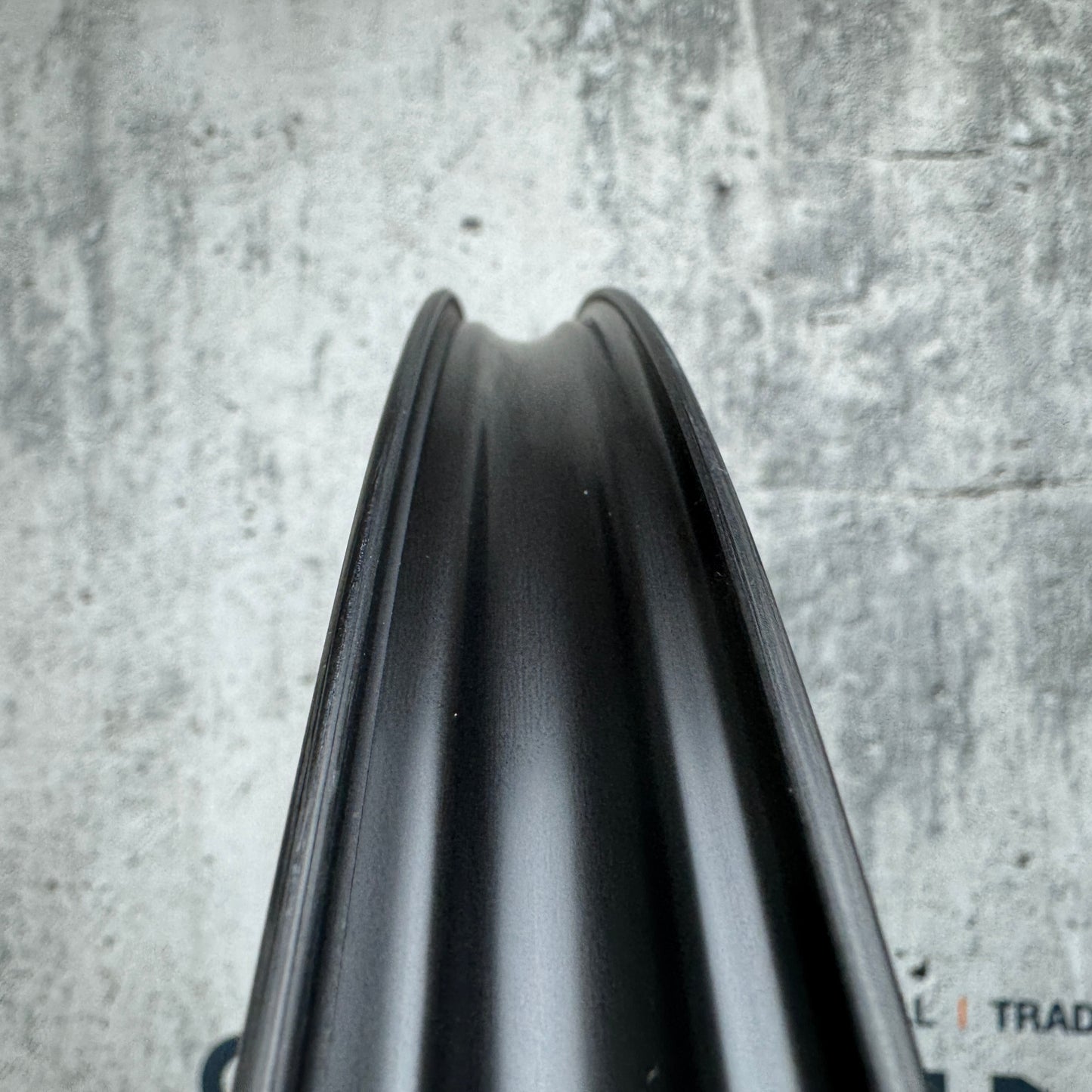 New! Black Inc 28 | 33 Carbon Tubeless Disc Wheelset 700c Ceramicspeed 1190g