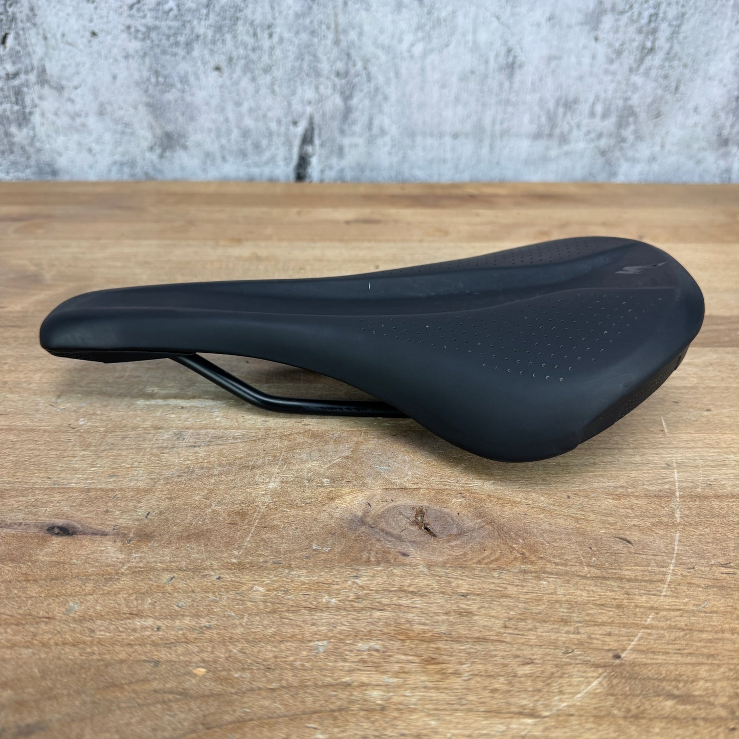 Ridden Once! Specialized Bridge Expert 143mm Hollow-Ti Rails Bike Saddle 262g