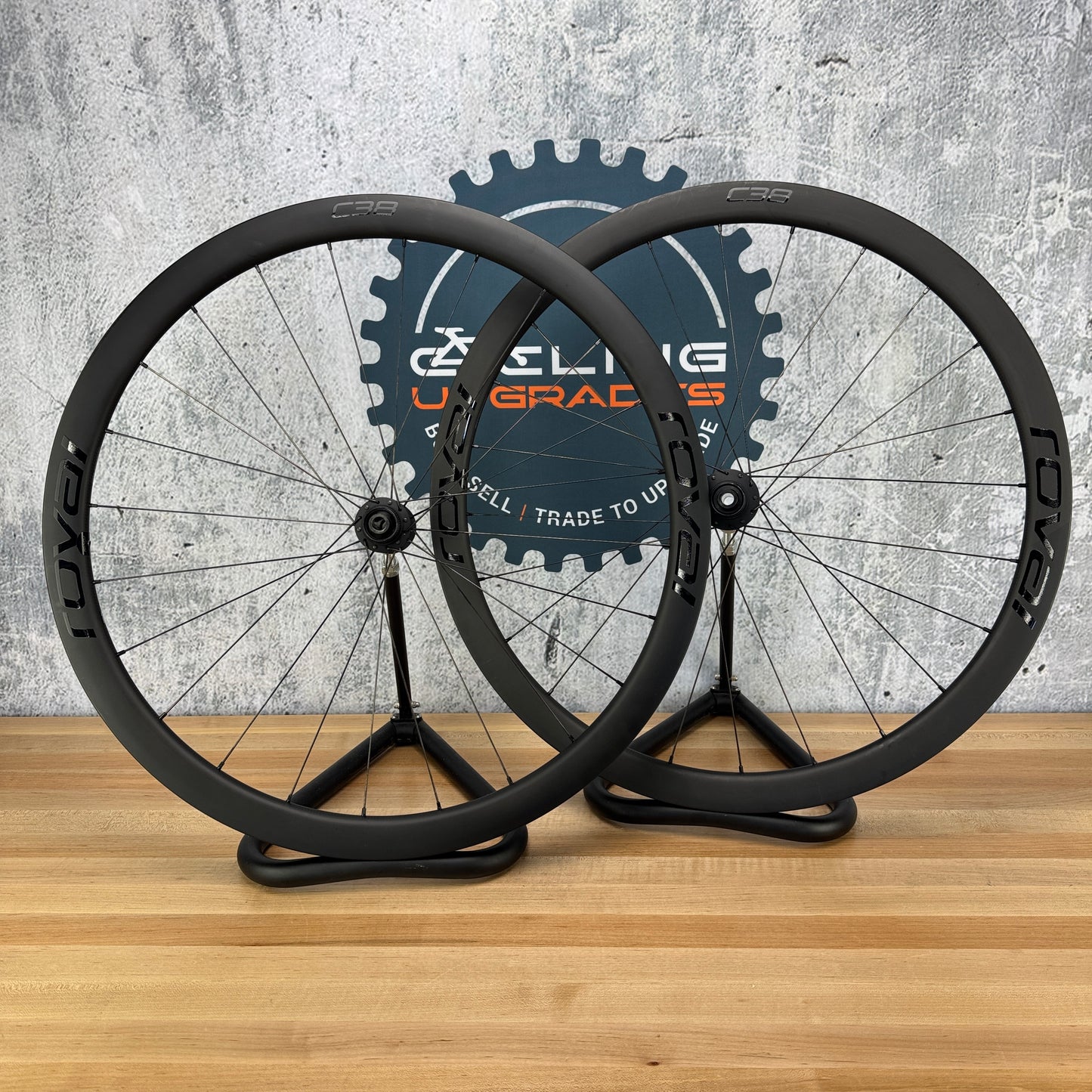 Mint! Roval Rapide C38 Carbon Tubeless Disc Wheelset 700c 1588g