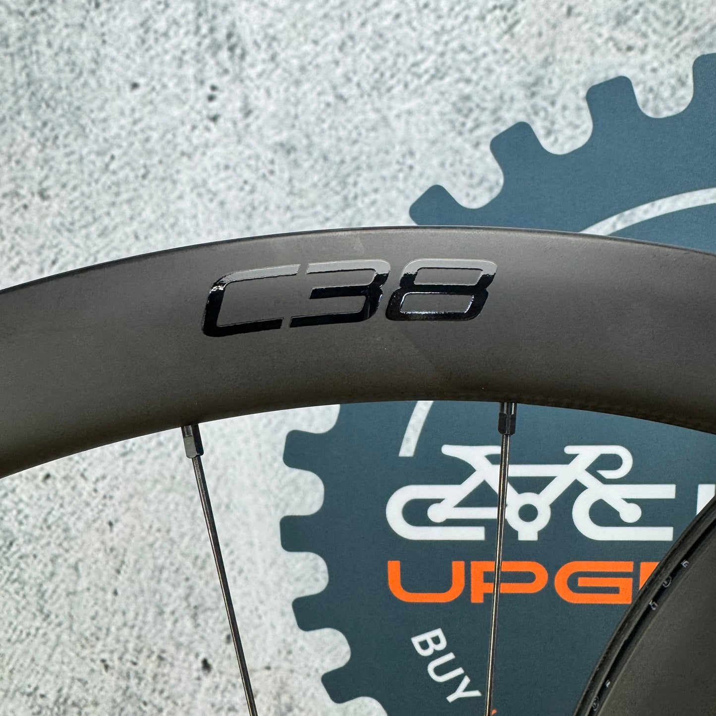 Mint! Roval Rapide C38 Carbon Tubeless Disc Wheelset 700c 1588g