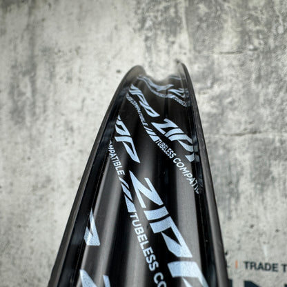 Mint! Zipp 454 NSW Carbon Tubeless Hookless Disc Wheelset 700c 1454g