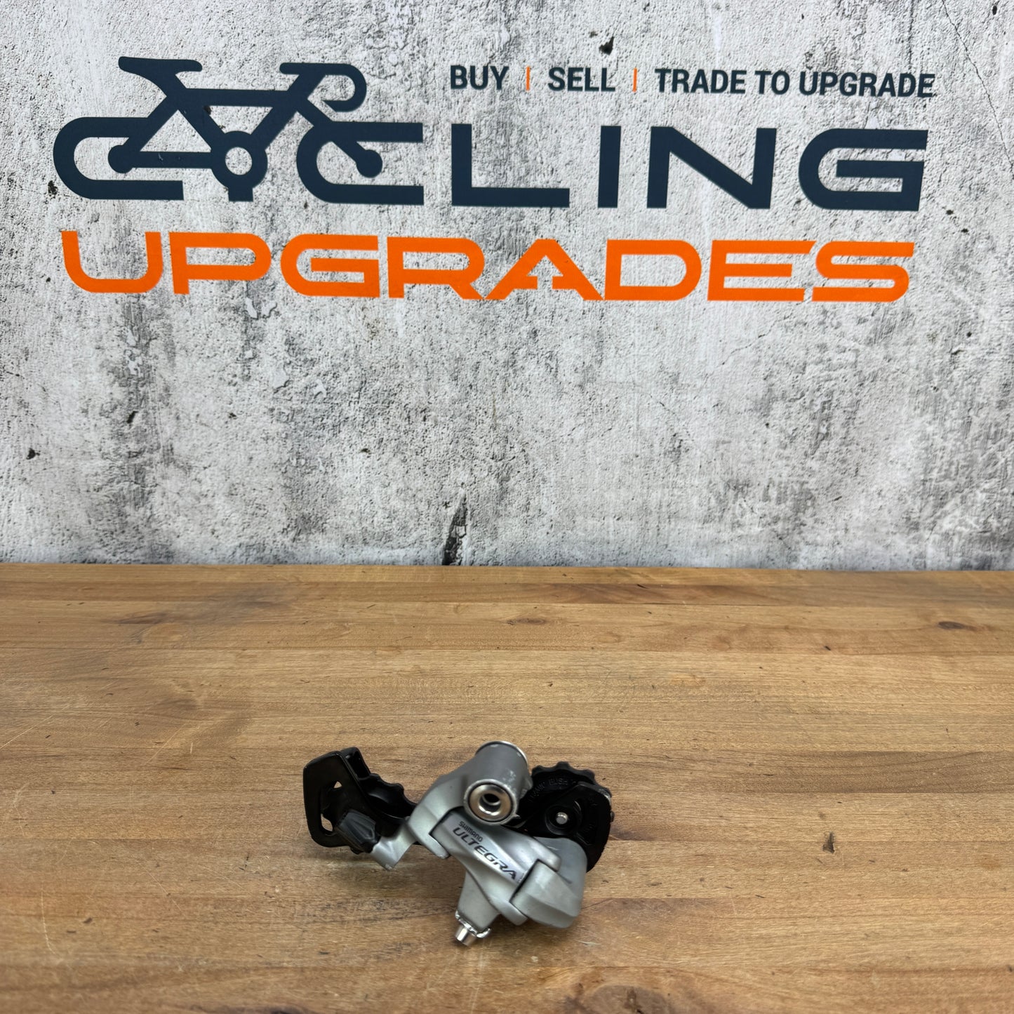 Light Use! Shimano Ultegra RD-6700-GS 10-Speed Rear Derailleur 200g