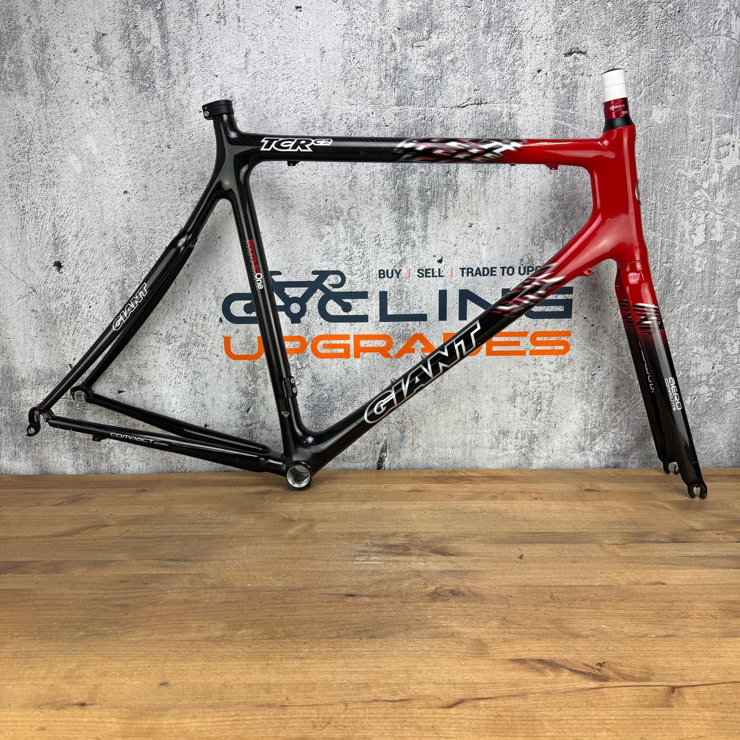 Giant 2006 TCR C2 58cm Black/Red Rim Brake QR Carbon Bike Frameset 2046g
