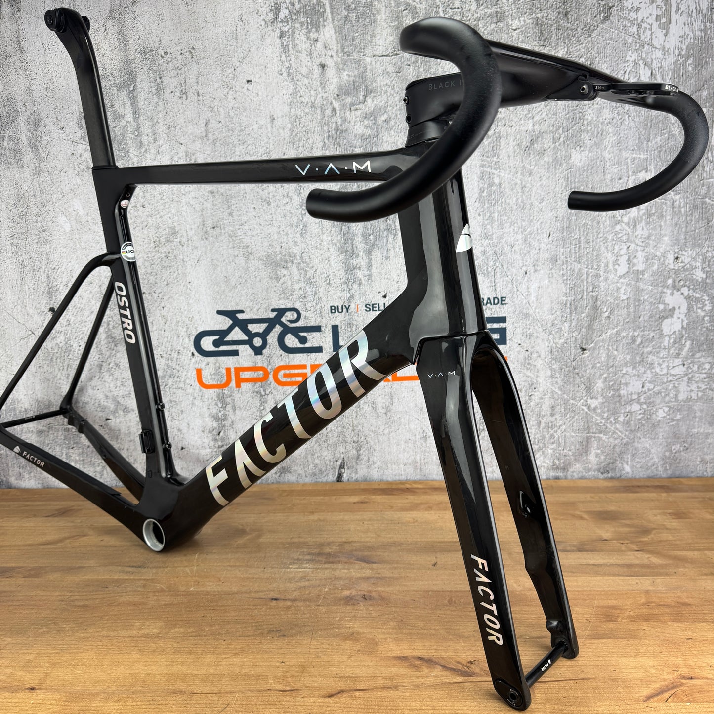 2023 Factor Ostro VAM 61cm Gloss Carbon Black Disc Frameset 700c 2348g