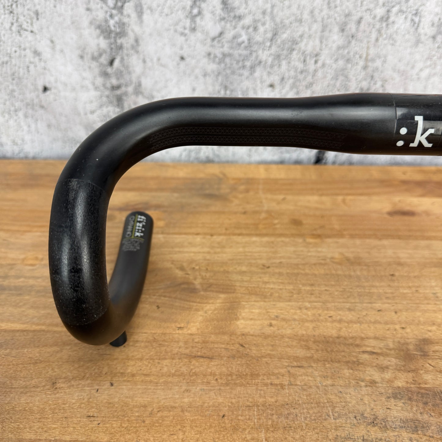 Fizik Cyrano 00 Chameleon 40cm 31.8mm Carbon Bike Drop Handlebar 170g