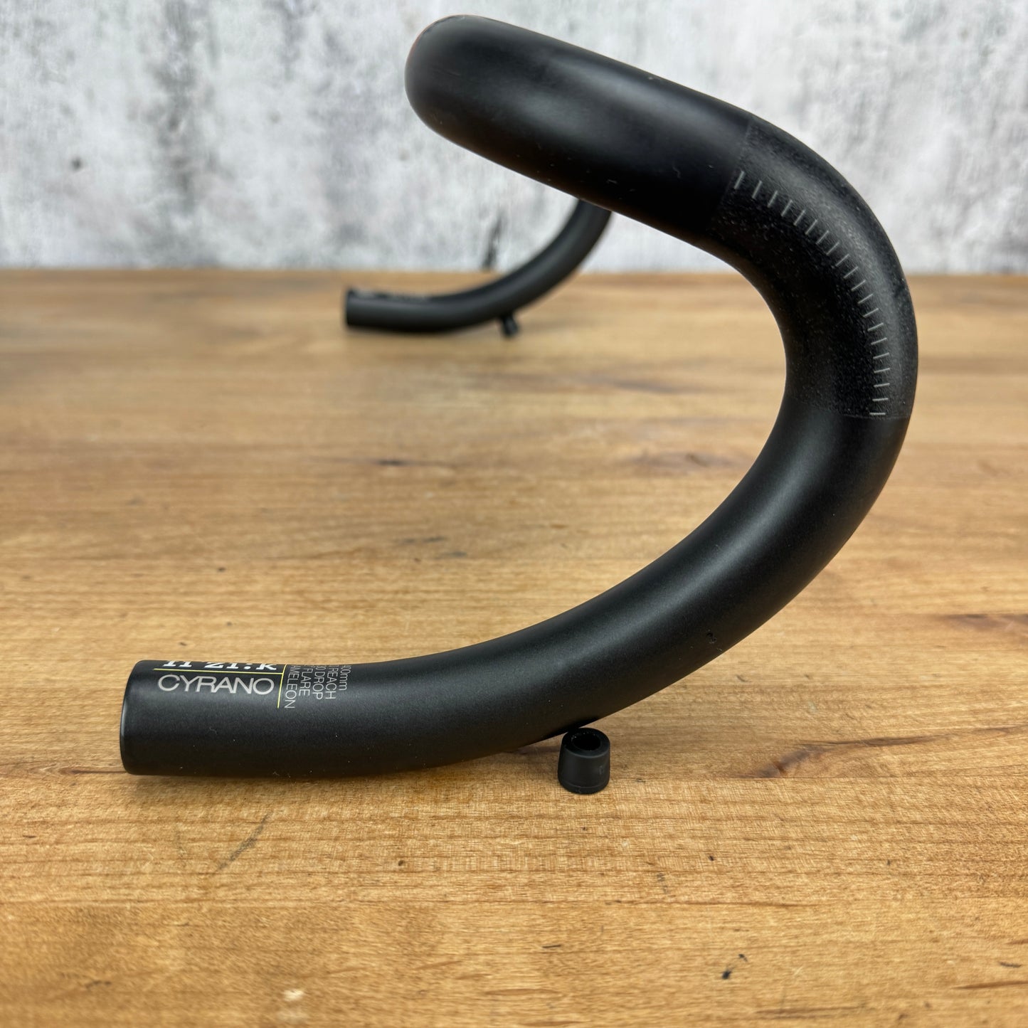 Fizik Cyrano 00 Chameleon 40cm 31.8mm Carbon Bike Drop Handlebar 170g