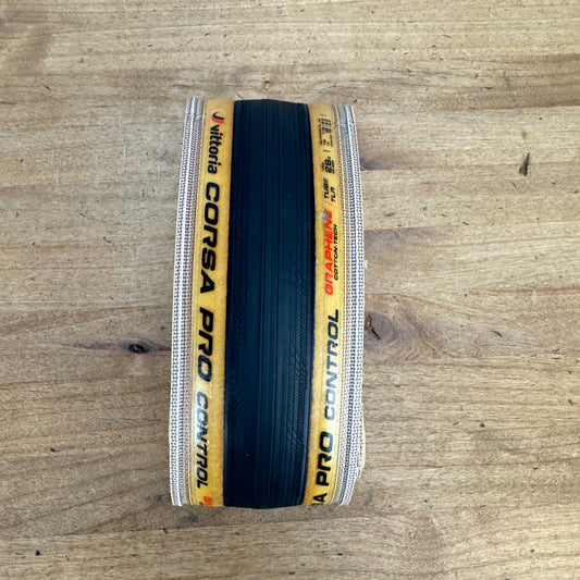 Single Vittoria Corsa Control 2.0 Graphene 700c x 28mm Tubeless Road Bike Tire
