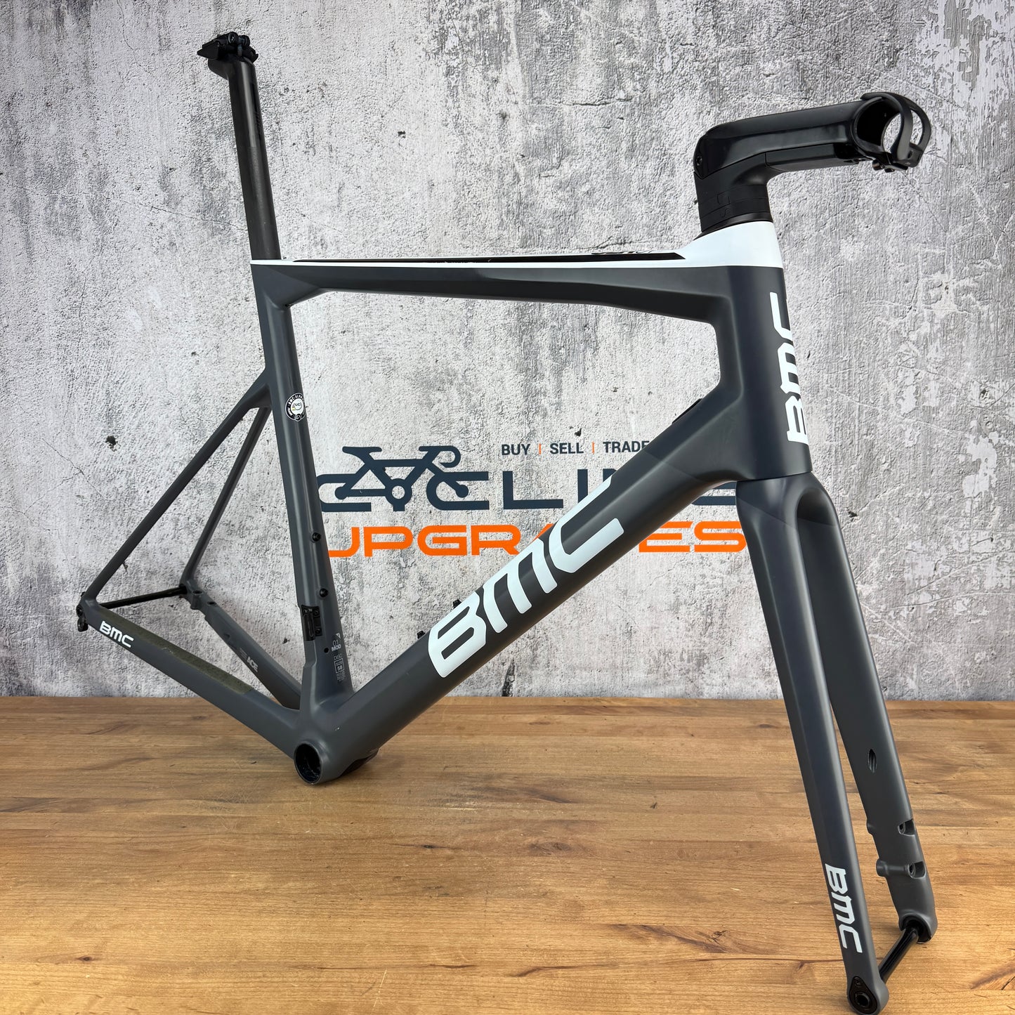 2020 BMC Teammachine SLR01 58cm Carbon Gray/White Disc Brake Frameset 2003g