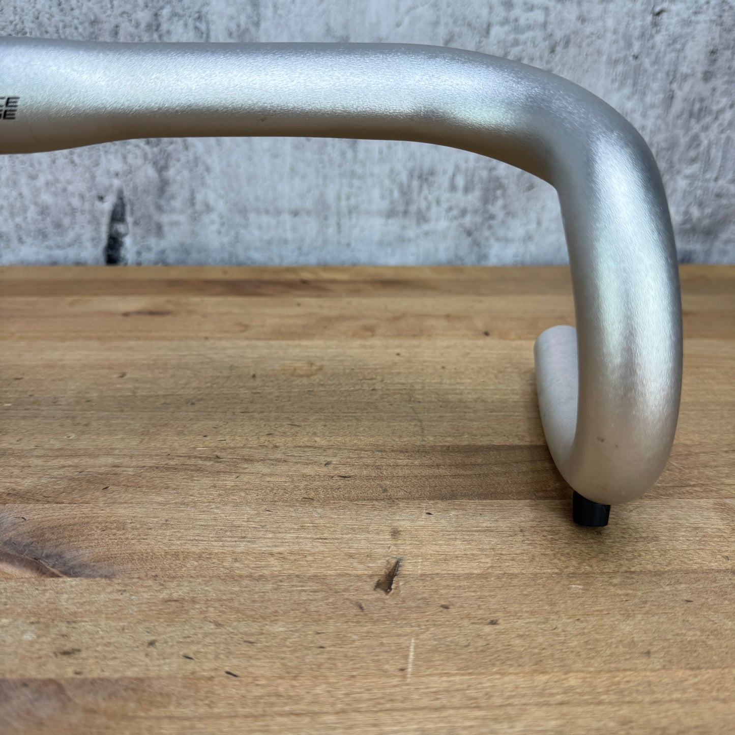 Zipp 70 XPLR Service Course 44cm x 31.8mm Silver Alloy Road Bike Handlebar 320g