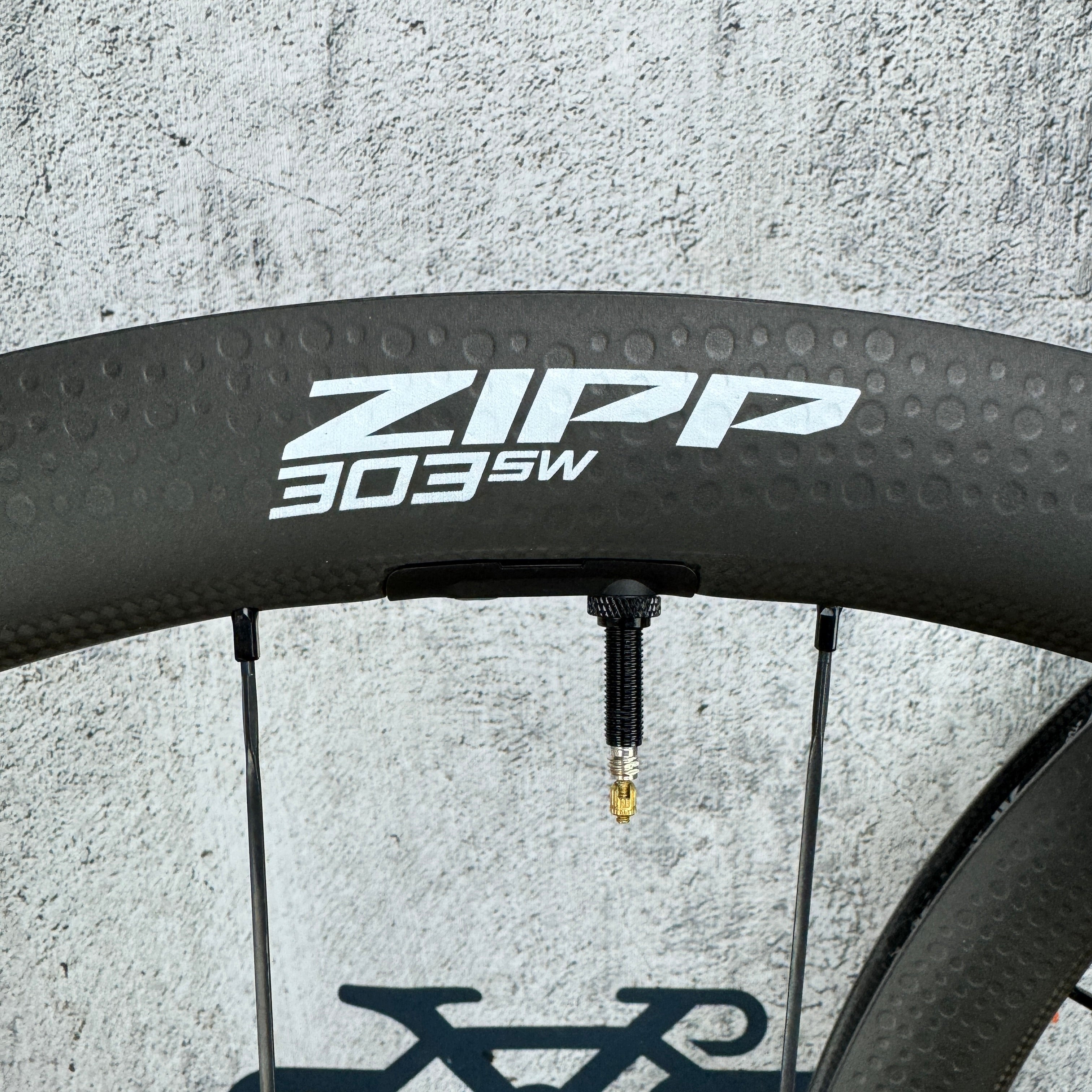New Takeoff 2025 Zipp 303 SW Carbon Tubeless Disc Wheelset 700c