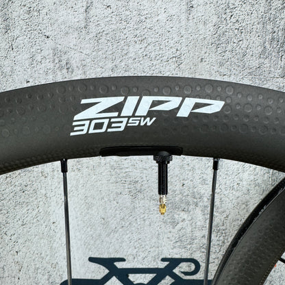 New Takeoff 2025 Zipp 303 SW Carbon Tubeless Disc Wheelset 700c AXS Sensor ZR1