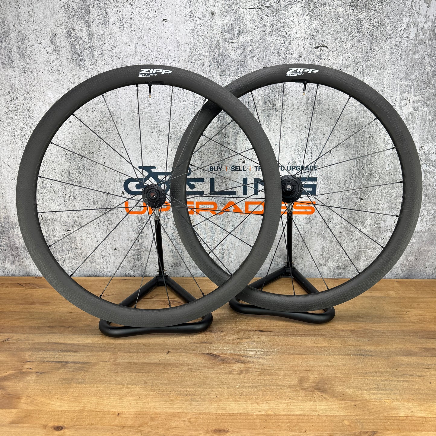 New Takeoff 2025 Zipp 303 SW Carbon Tubeless Disc Wheelset 700c AXS Sensor ZR1