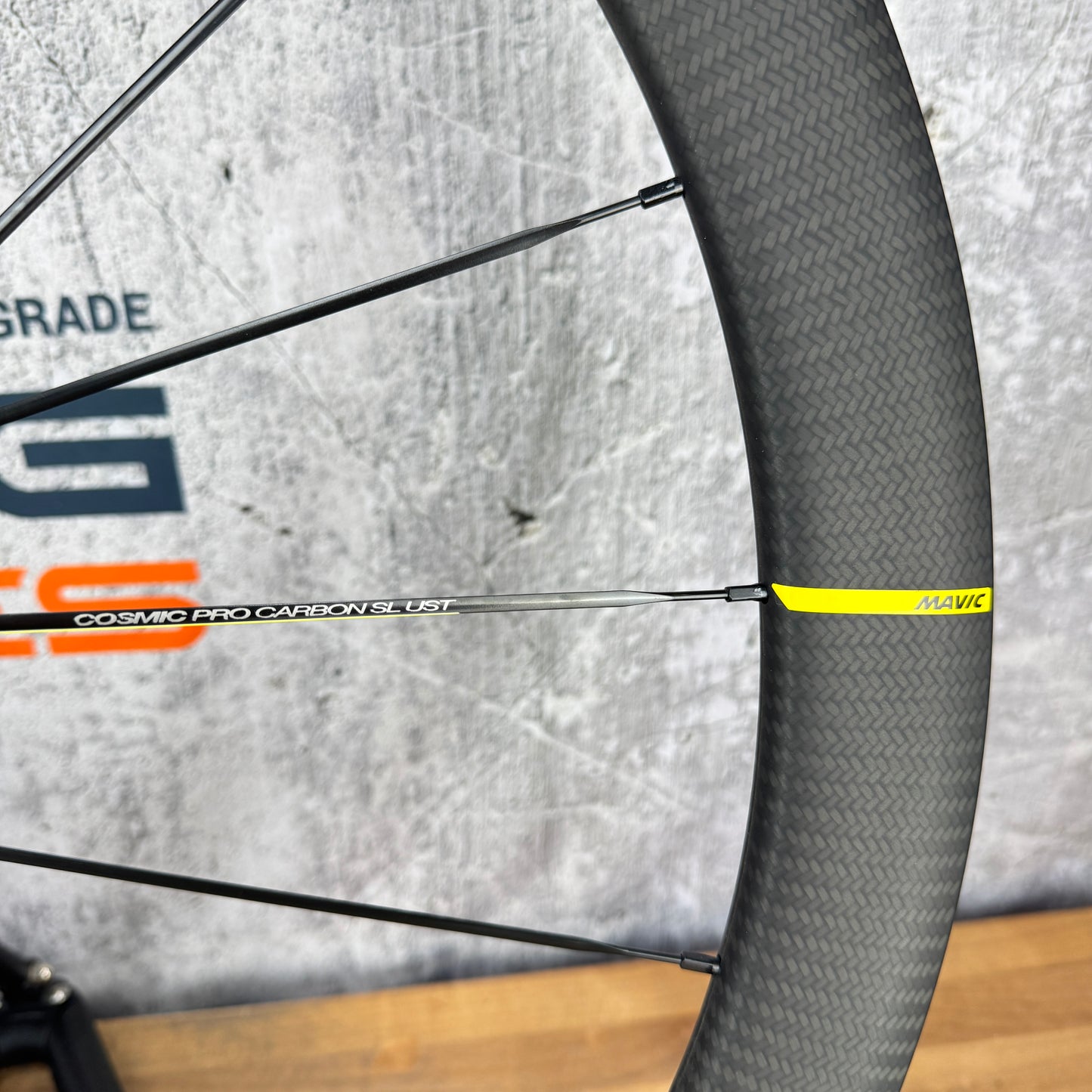 Low Mile! Mavic Cosmic Pro SL UST 45mm Carbon Tubeless Disc Wheelset 700c 1516g
