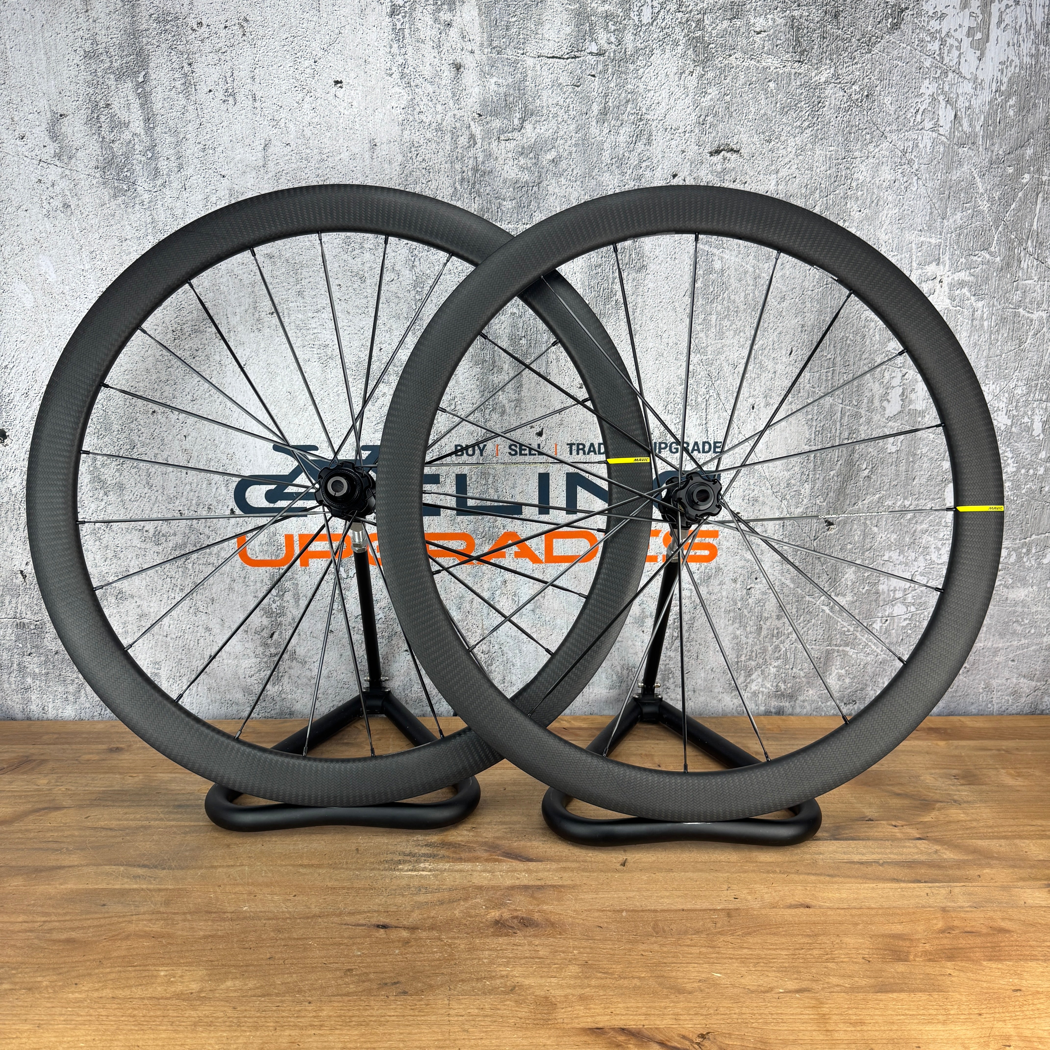 Low Mile! Mavic Cosmic Pro SL UST 45mm Carbon Tubeless Disc