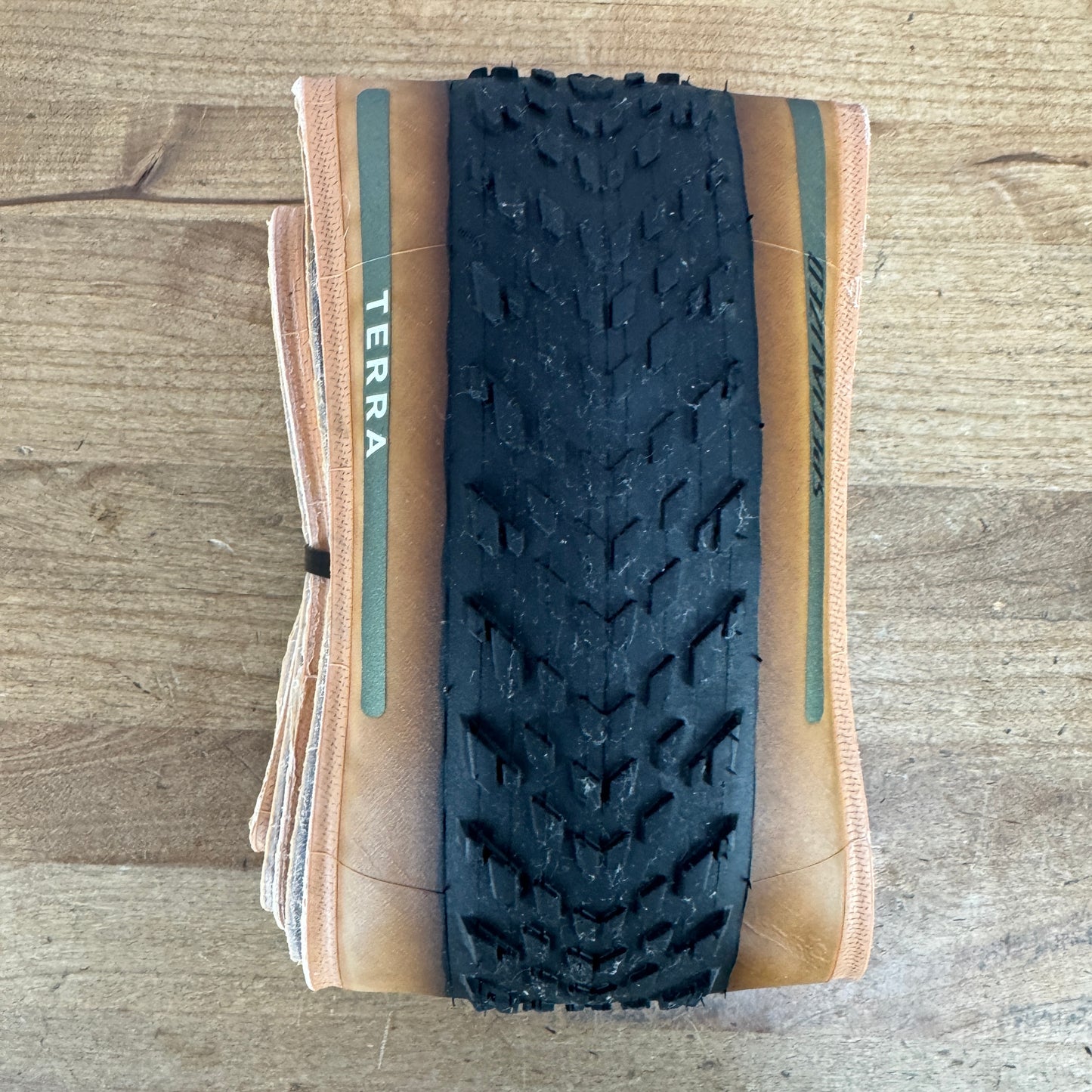 Low Mile! Specialized Terra 700c x 50mm Tan Sidewall Tubeless Pair Gravel Tires
