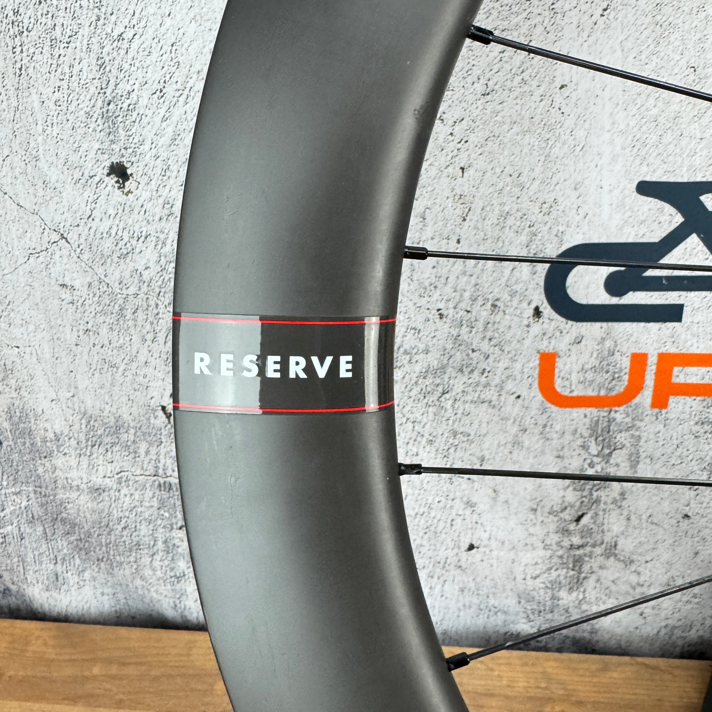 Low Mile! Reserve 52/63 Zipp ZR1 Hubs Carbon Tubeless Disc