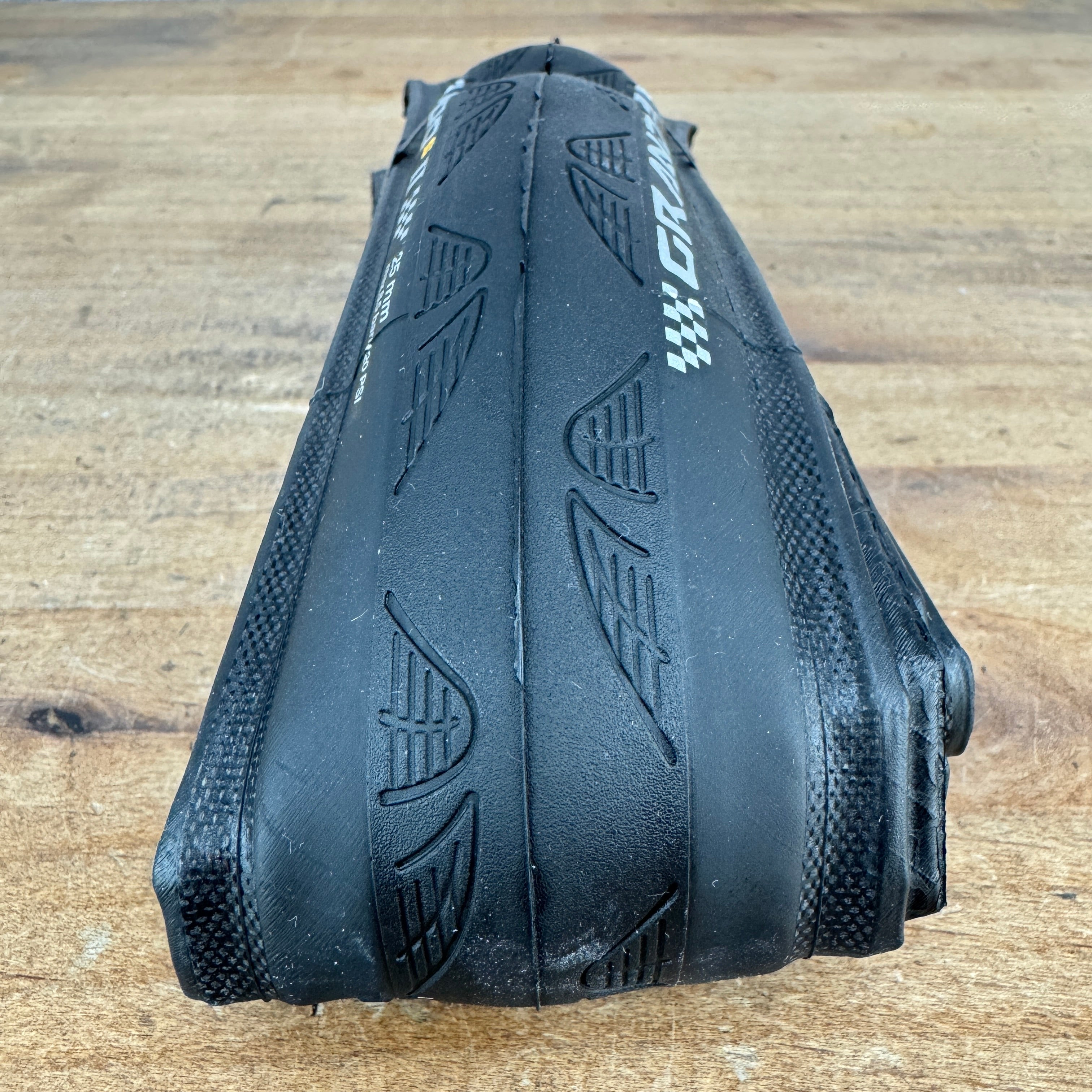 New! Continental Grand Prix 4000s II 700c x 25mm Clincher