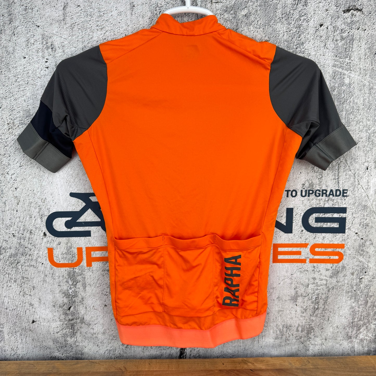 Rapha Pro Team Training Men's Small Orange Short Sleeve Cycling Jersey