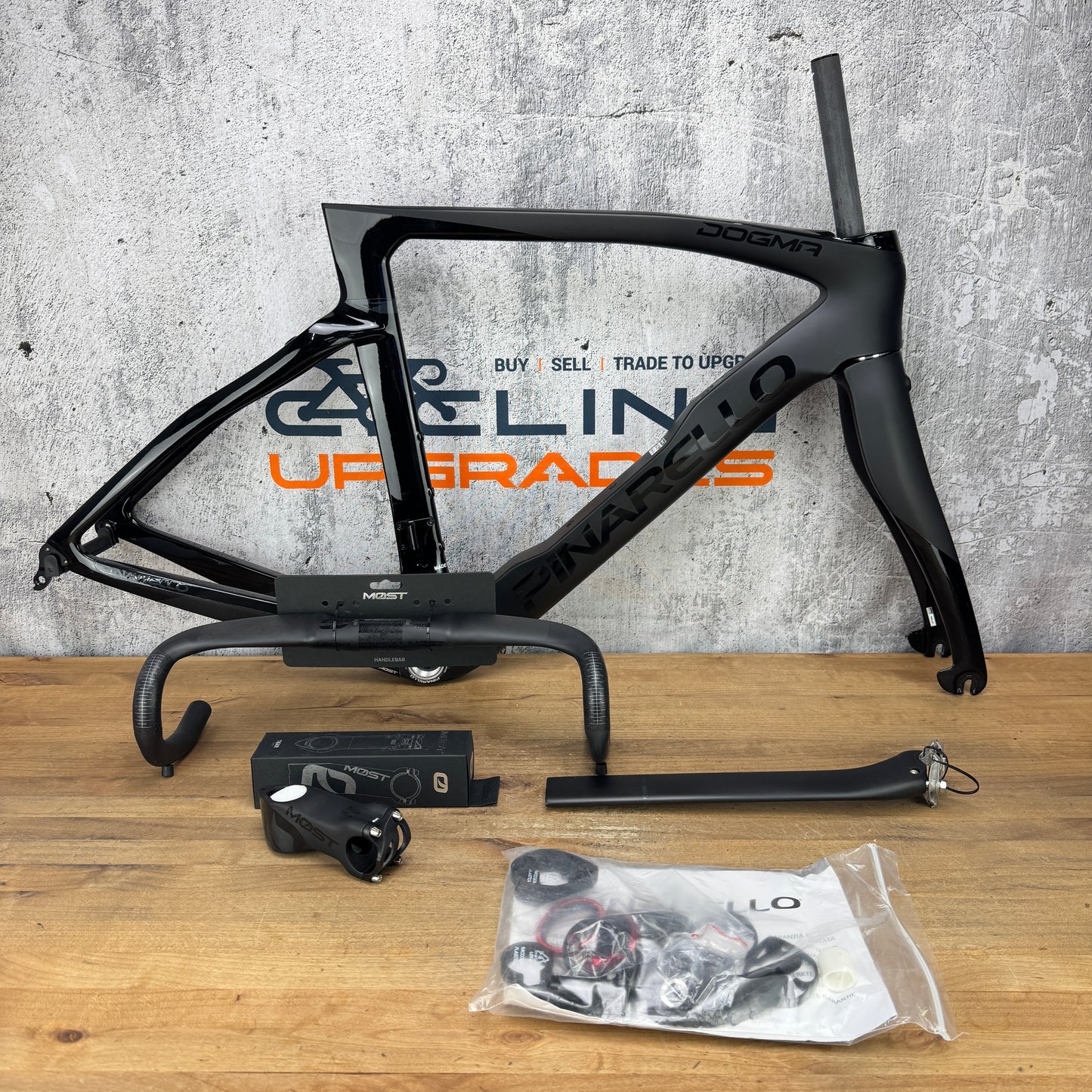 New! Pinarello Dogma F BoB Size 53 (54.5cm) Carbon Rim Brake Frameset w/ Bar & Stem