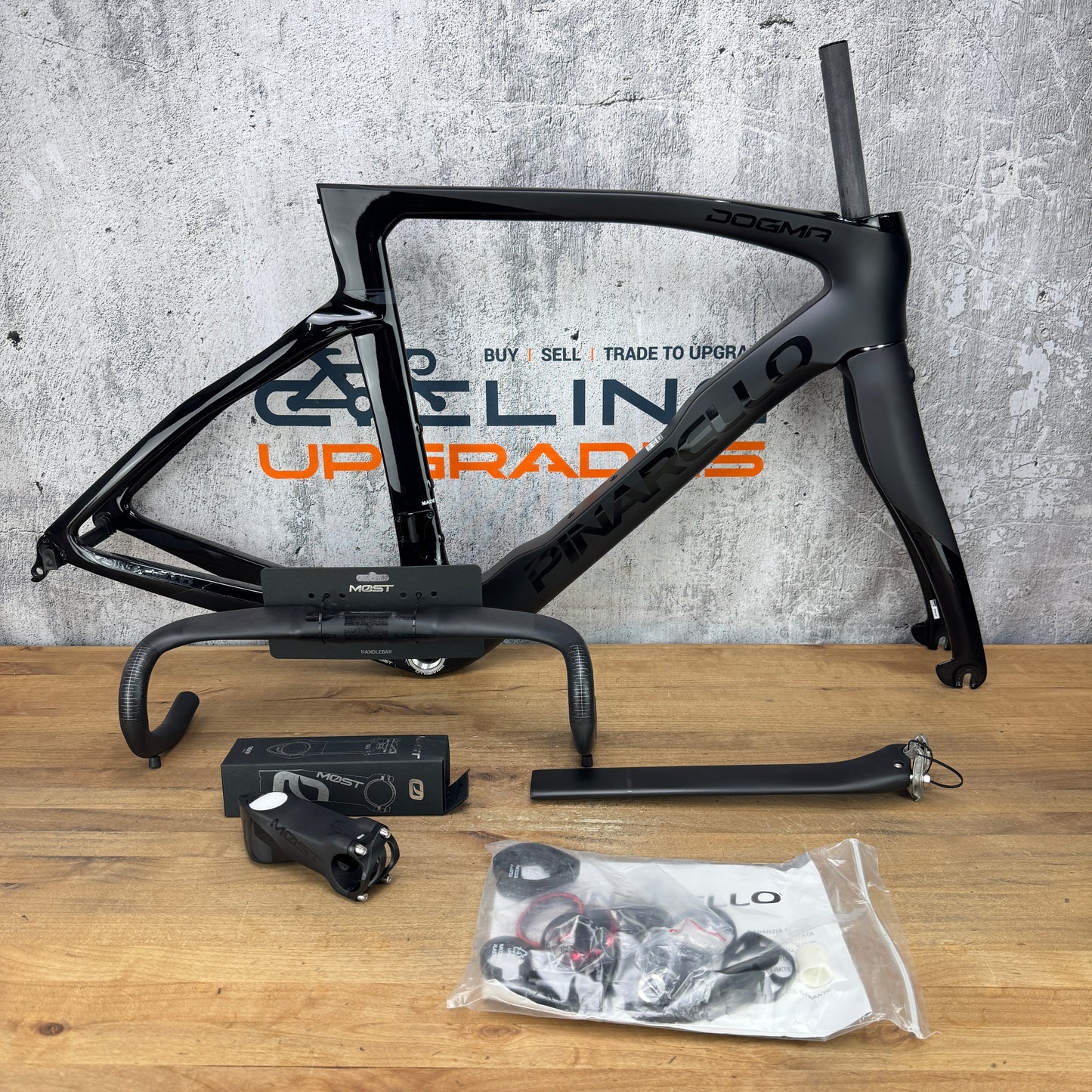 New! Pinarello Dogma F BoB Size 54 (55cm) Carbon Rim Brake Frameset w/ Bar & Stem