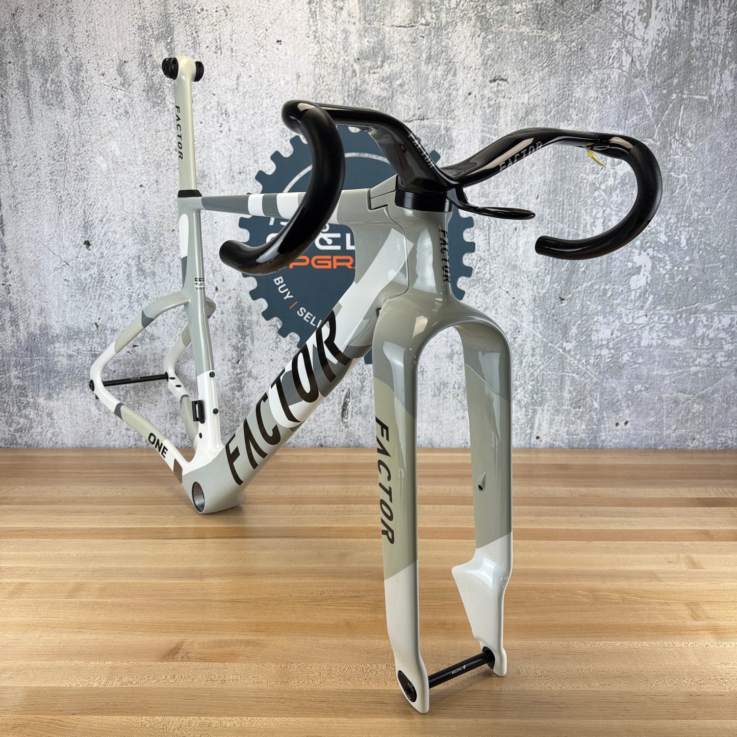 Low Mile! Factor One Nimbus Grey 54cm Aero Road Bike Frameset 2884g
