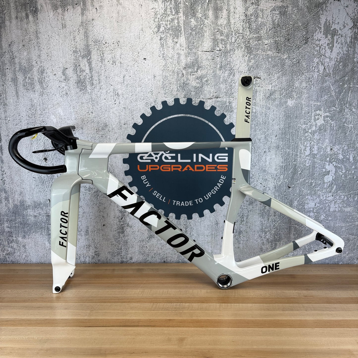 Low Mile! Factor One Nimbus Grey 54cm Aero Road Bike Frameset 2884g