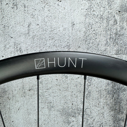 Hunt Aerodynamicist 34 Carbon Tubeless Disc Brake Bike Wheelset 700c 1313g