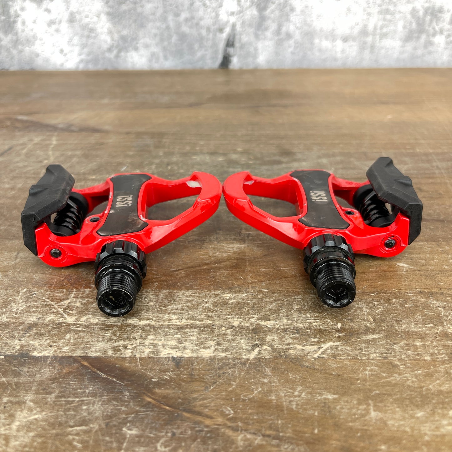 ISSI Chromoly Spindle Red Road Bike Clipless Pedals 270g