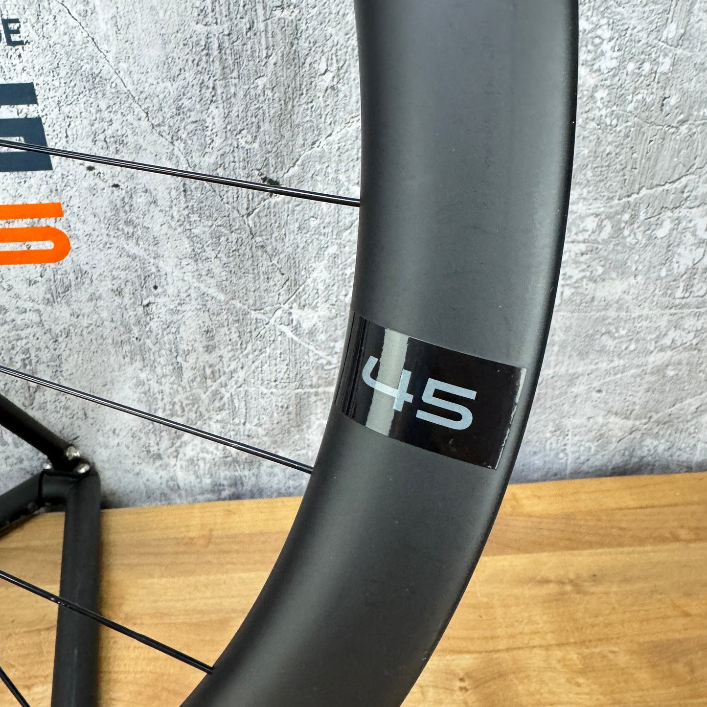 Cannondale Hollowgram Knot 45 Carbon Tubeless Disc Wheelset 700c 1676g