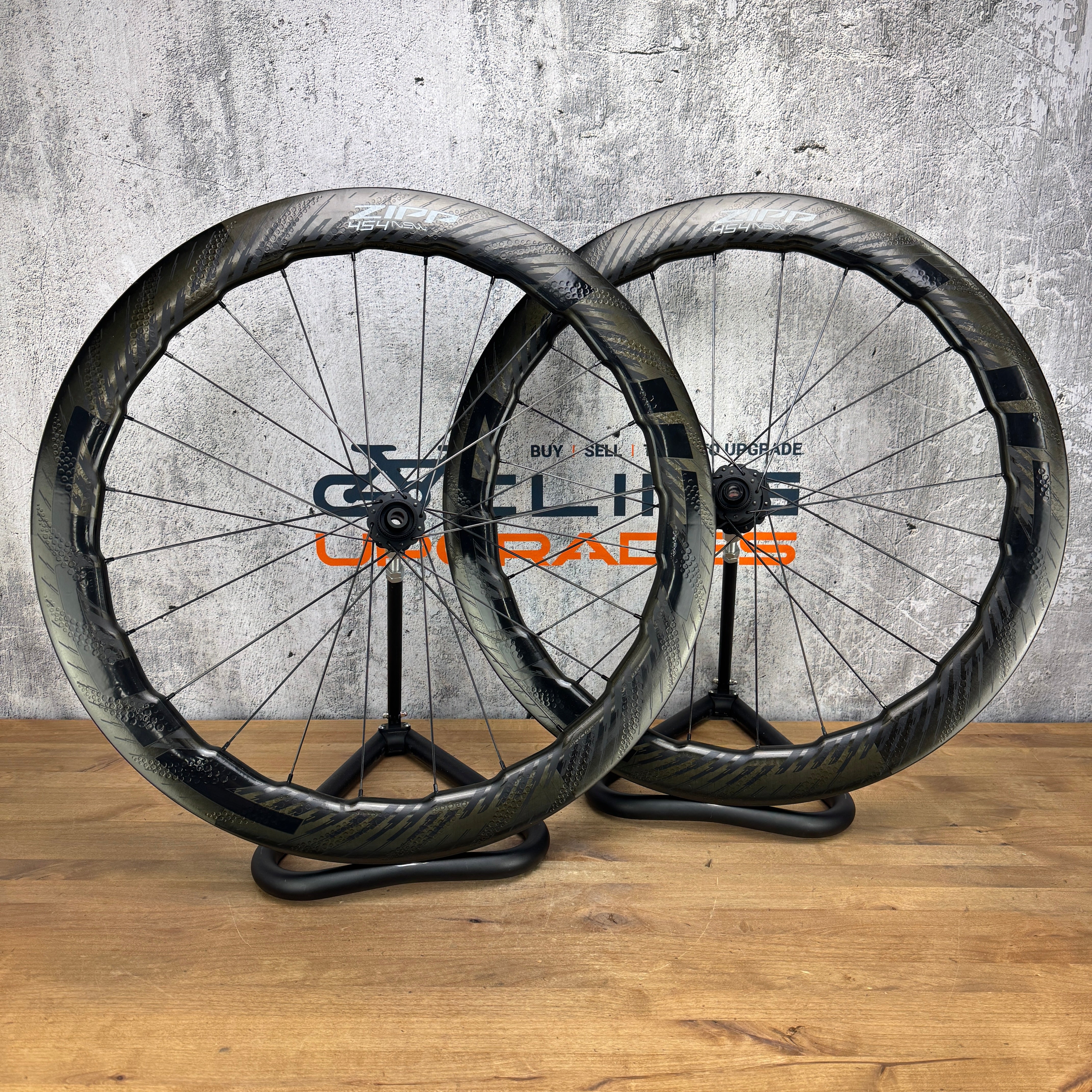 2019 Zipp 454 NSW Carbon Hooked Tubeless Disc Wheelset 700c